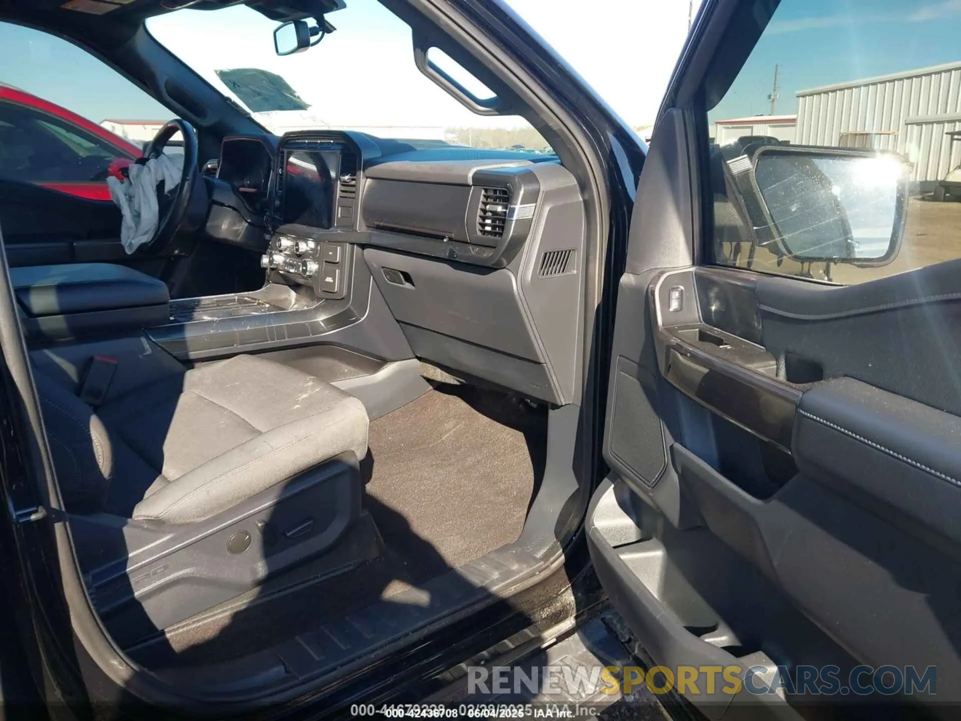 5 Photograph of a damaged car 1FTFW1E85NFA54282 FORD F-150 2022