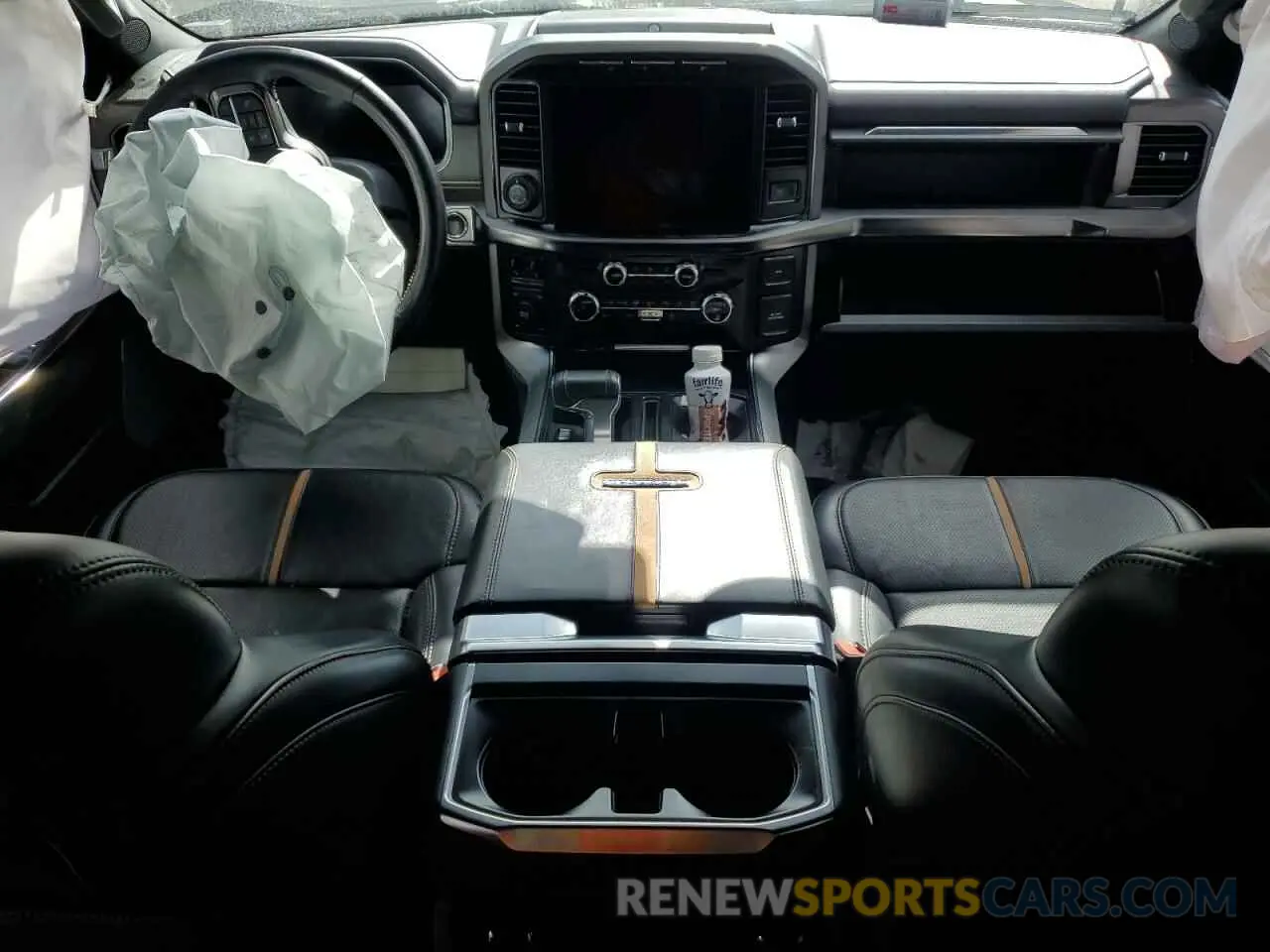 8 Photograph of a damaged car 1FTFW1E85NFB05988 FORD F-150 2022