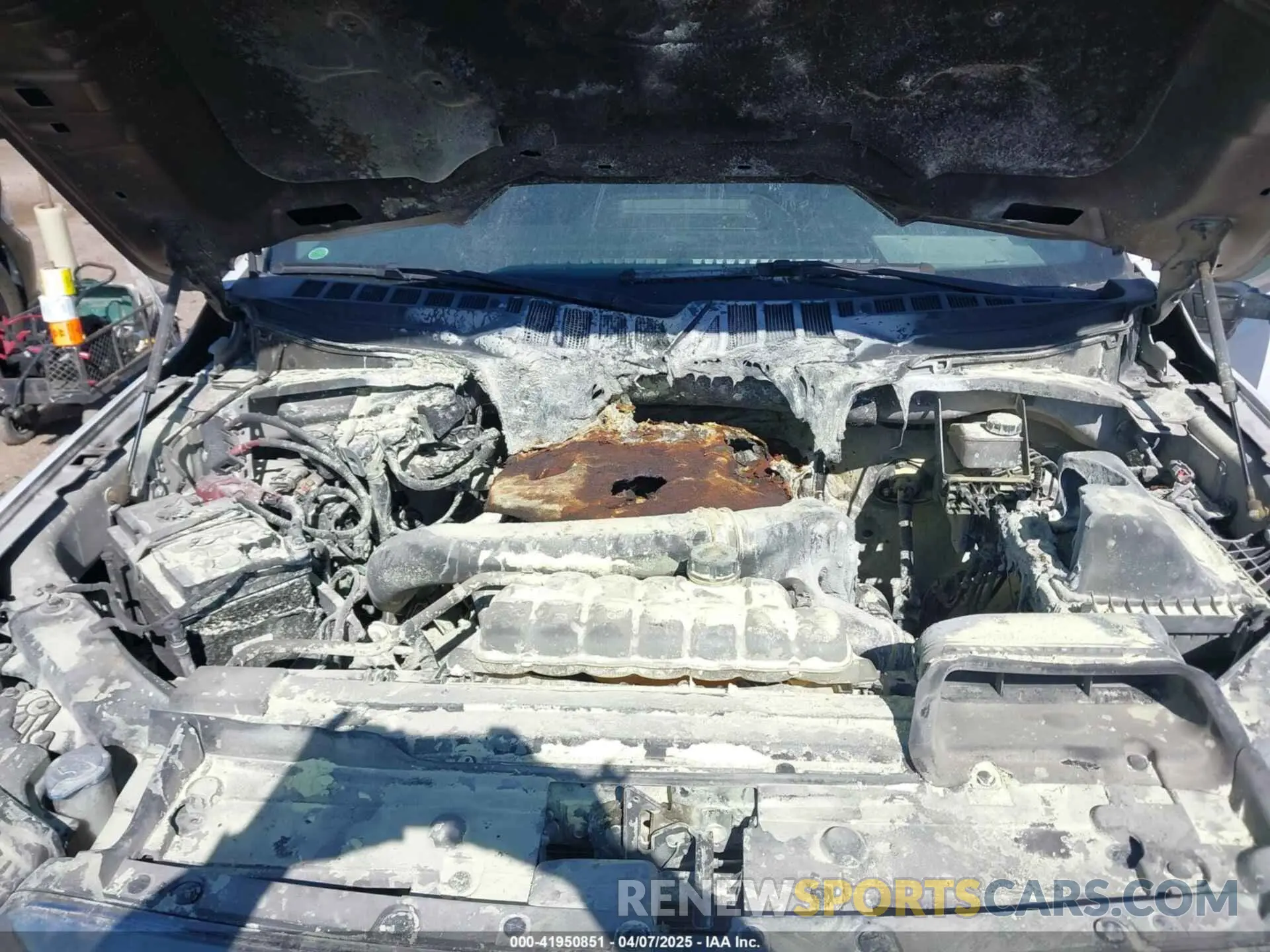 10 Photograph of a damaged car 1FTFW1E85NFB58593 FORD F-150 2022