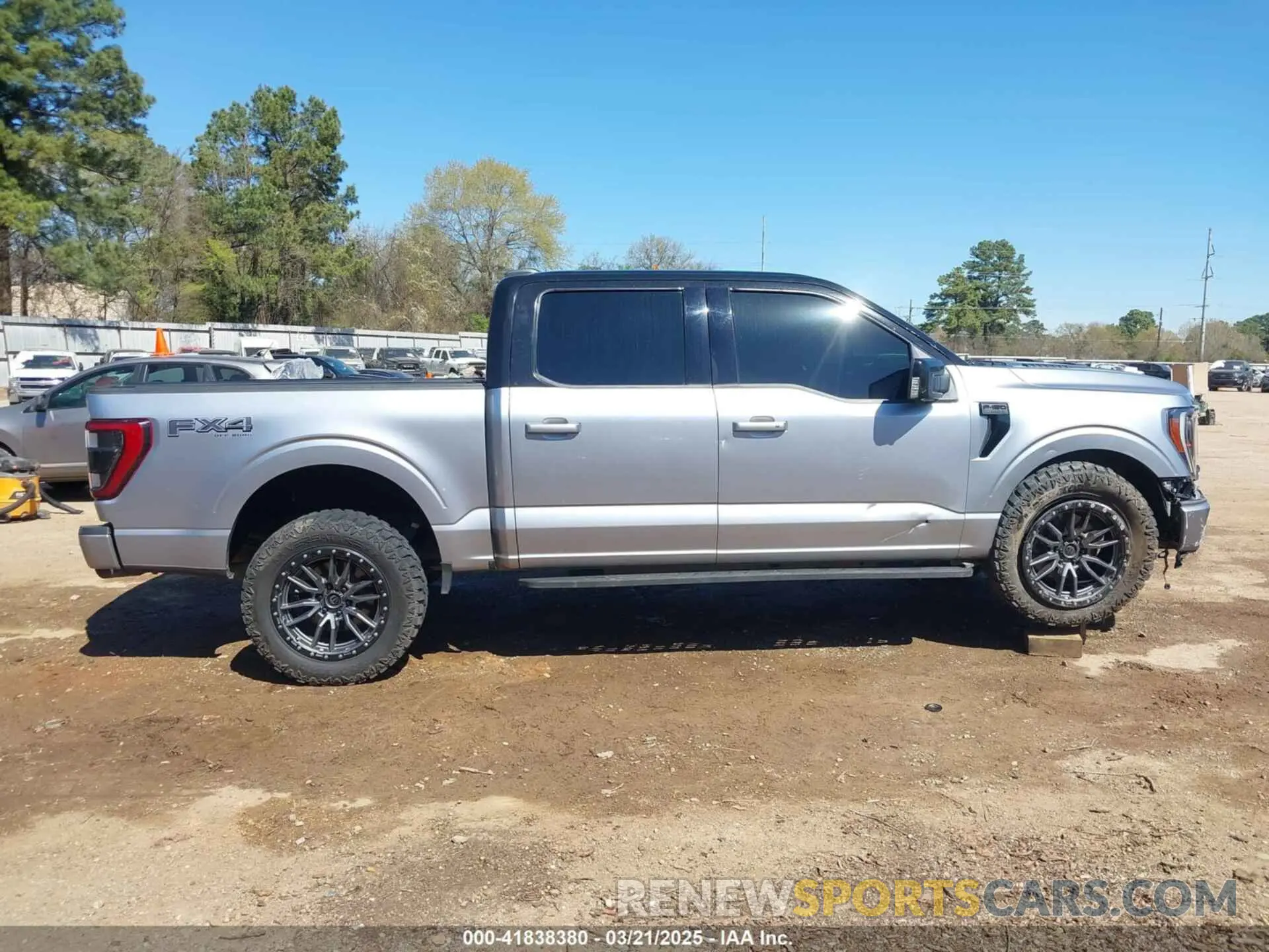 14 Photograph of a damaged car 1FTFW1E85NFB66466 FORD F-150 2022
