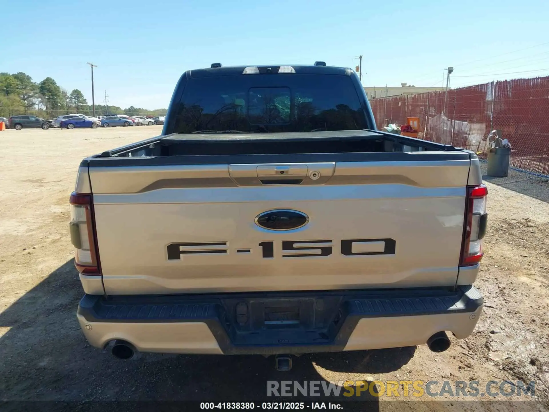 17 Photograph of a damaged car 1FTFW1E85NFB66466 FORD F-150 2022