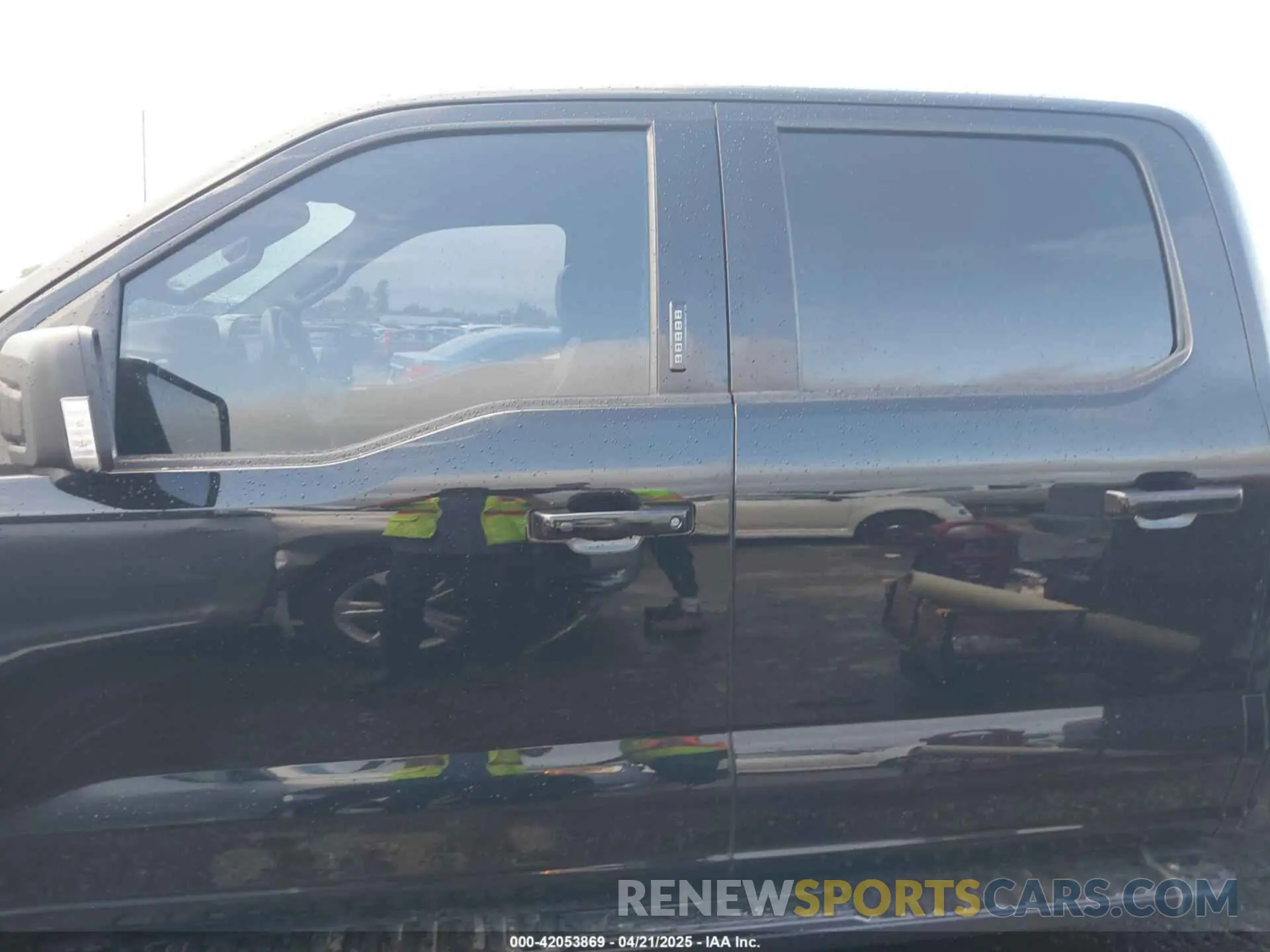 14 Photograph of a damaged car 1FTFW1E85NFC08330 FORD F-150 2022