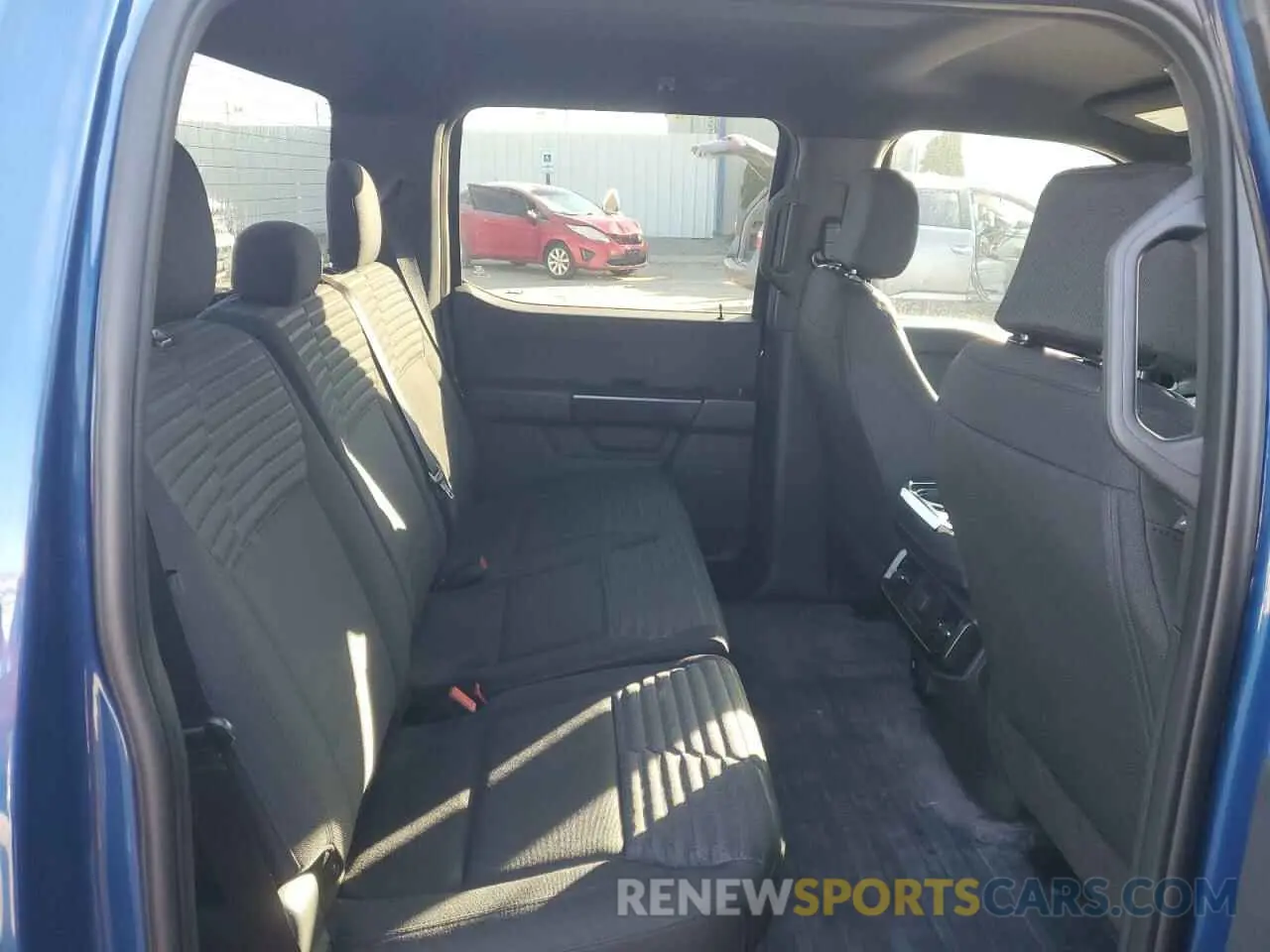 10 Photograph of a damaged car 1FTFW1E85NFC40260 FORD F-150 2022