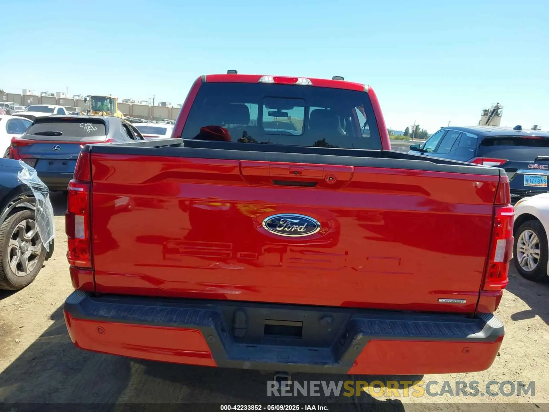 17 Photograph of a damaged car 1FTFW1E85NKD89582 FORD F-150 2022