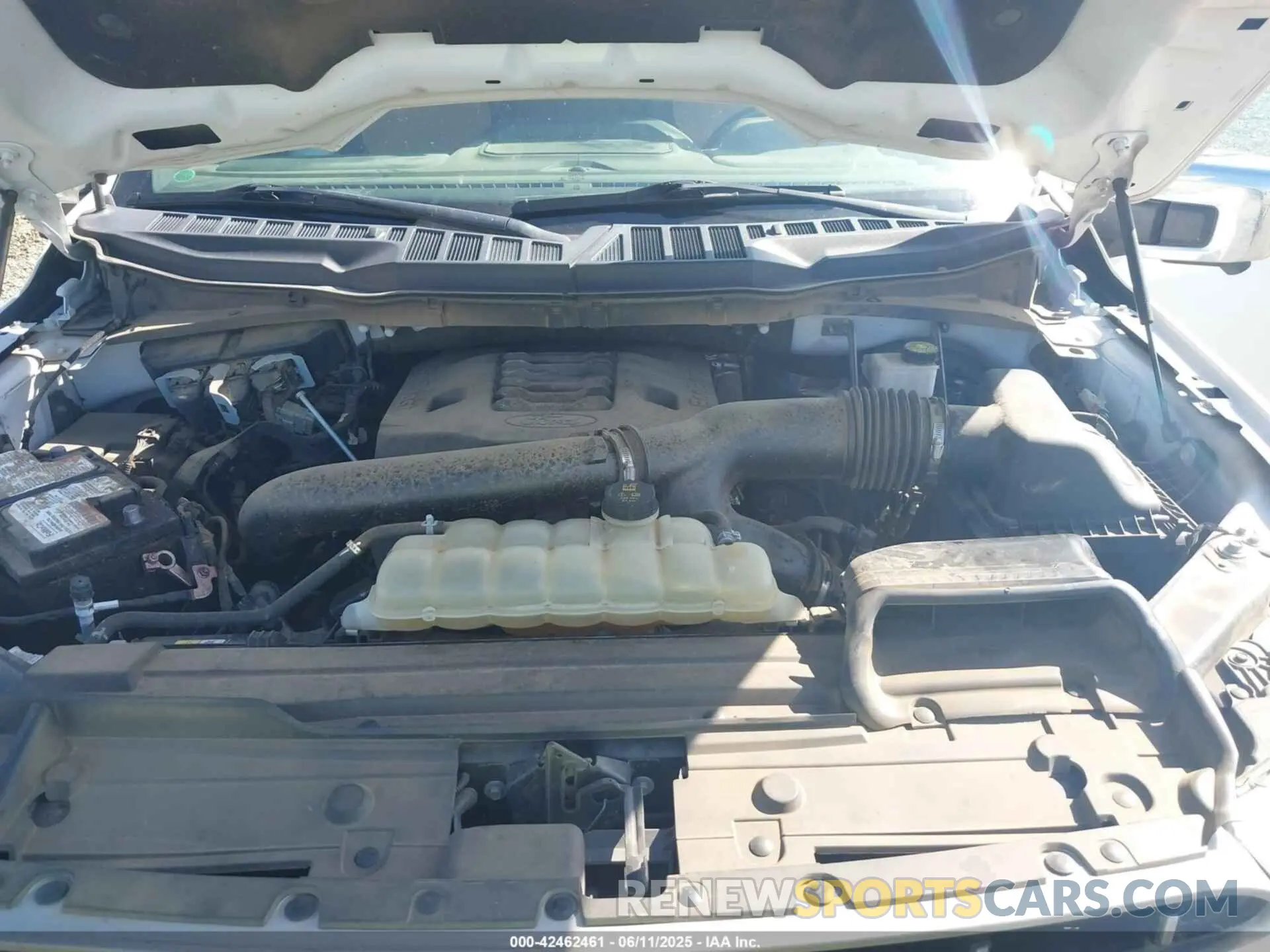 10 Photograph of a damaged car 1FTFW1E86NFA40763 FORD F-150 2022