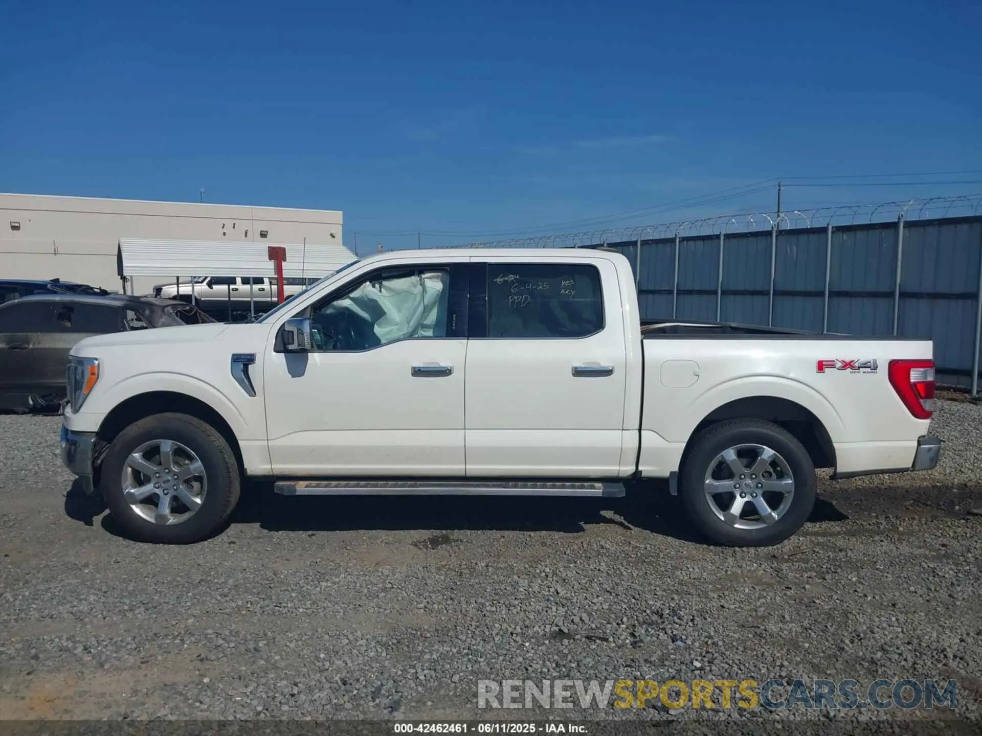 14 Photograph of a damaged car 1FTFW1E86NFA40763 FORD F-150 2022