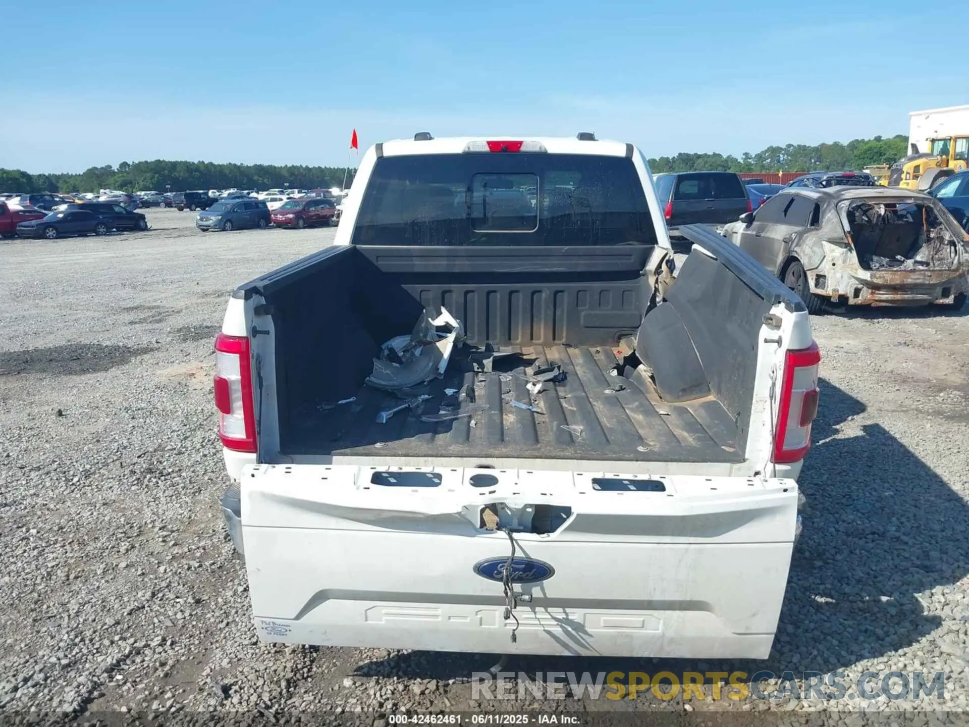 16 Photograph of a damaged car 1FTFW1E86NFA40763 FORD F-150 2022