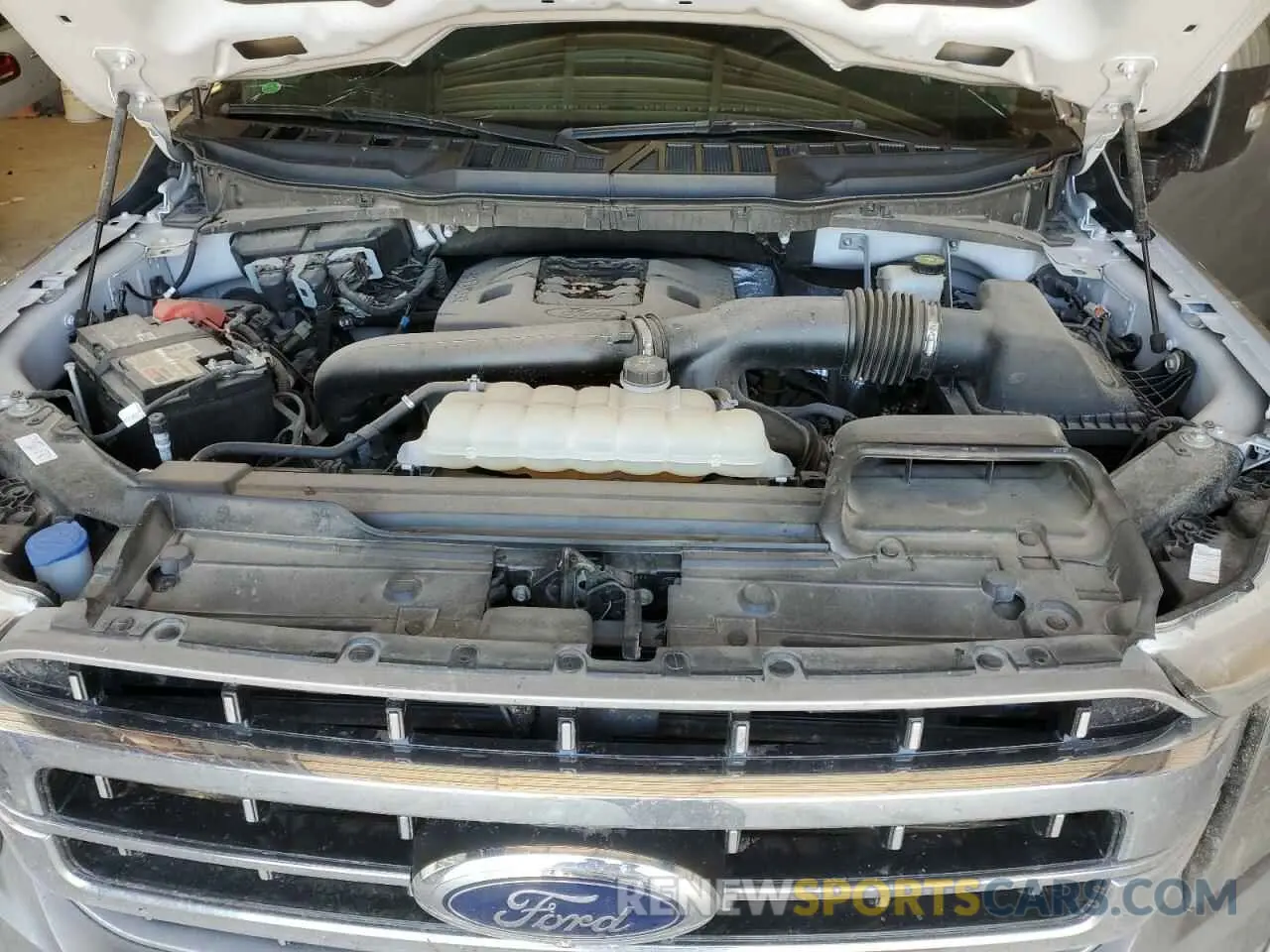 11 Photograph of a damaged car 1FTFW1E86NFB30009 FORD F-150 2022