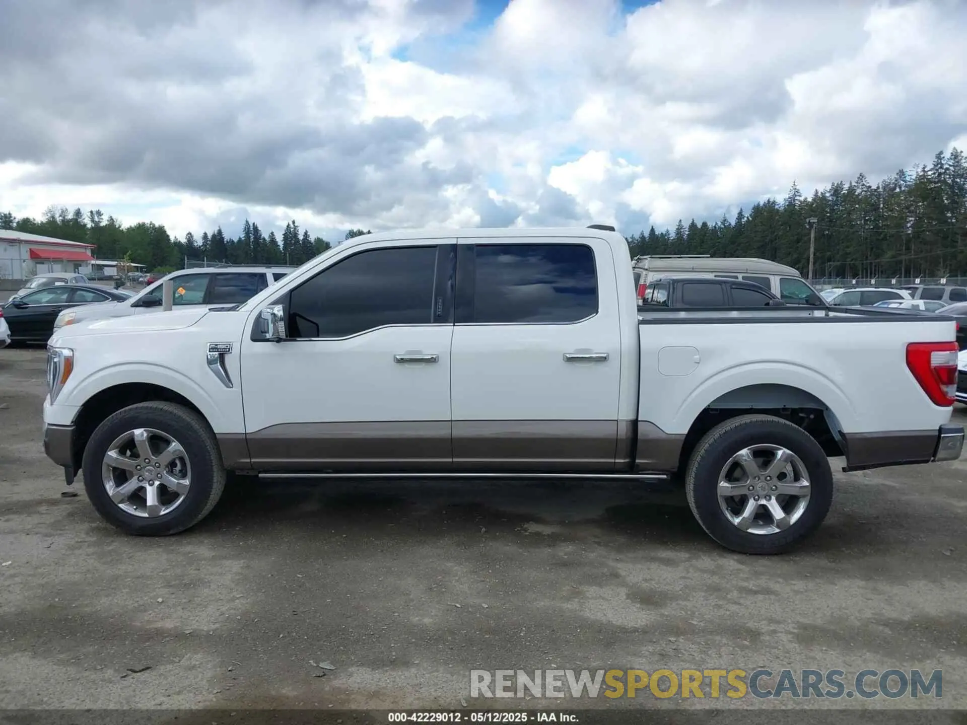 14 Photograph of a damaged car 1FTFW1E86NFC40218 FORD F-150 2022