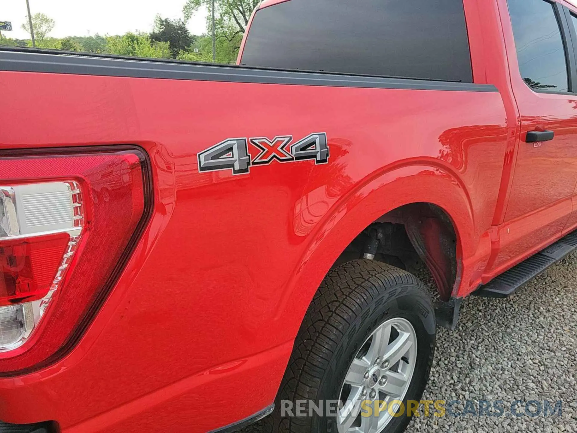 13 Photograph of a damaged car 1FTFW1E86NKE17549 FORD F-150 2022