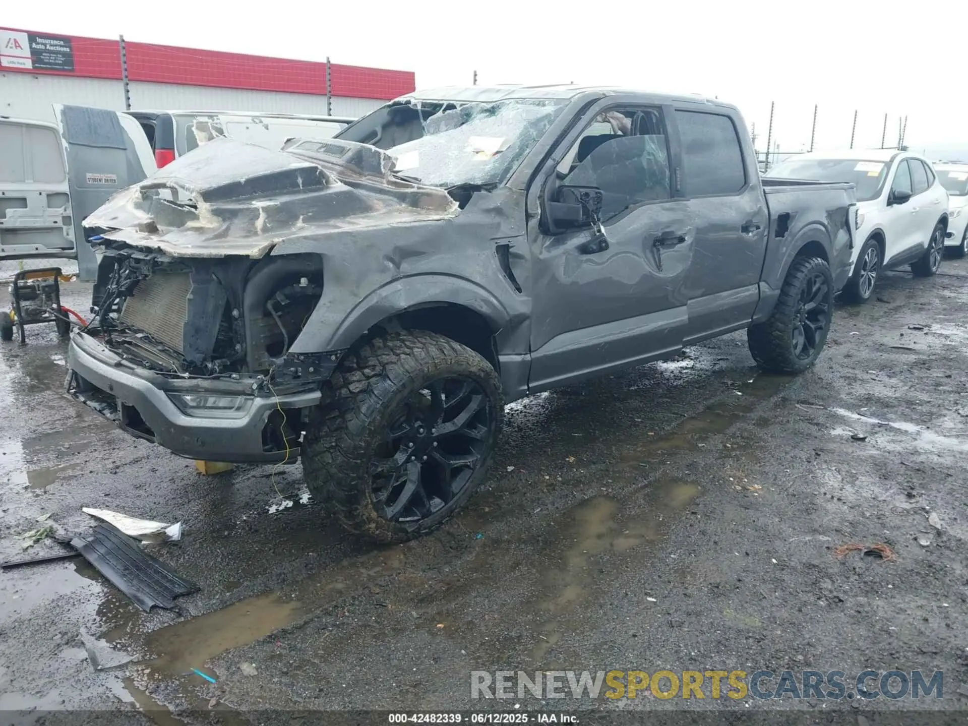 2 Photograph of a damaged car 1FTFW1E87NKD22319 FORD F-150 2022