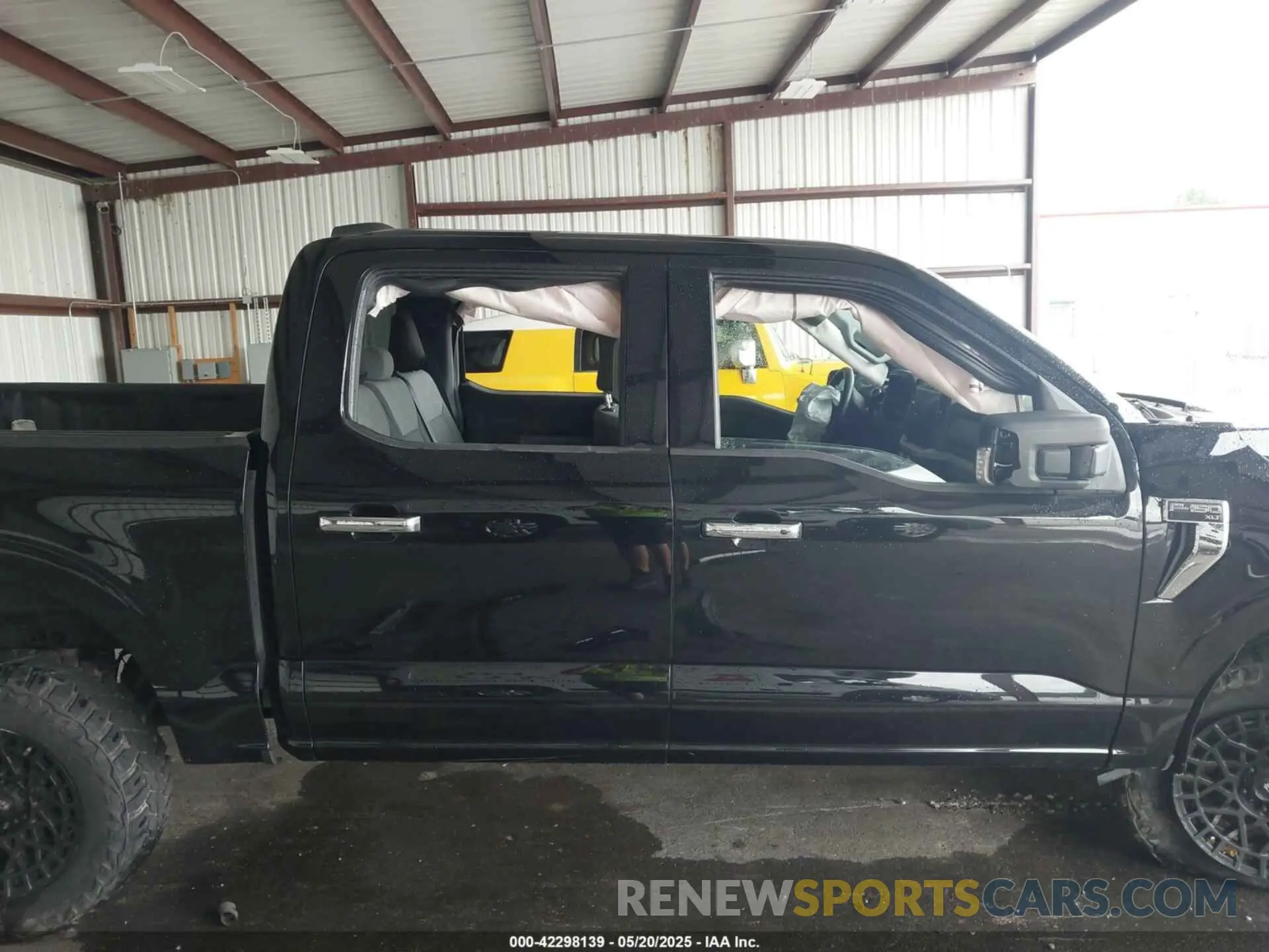 14 Photograph of a damaged car 1FTFW1E88NFA88622 FORD F-150 2022