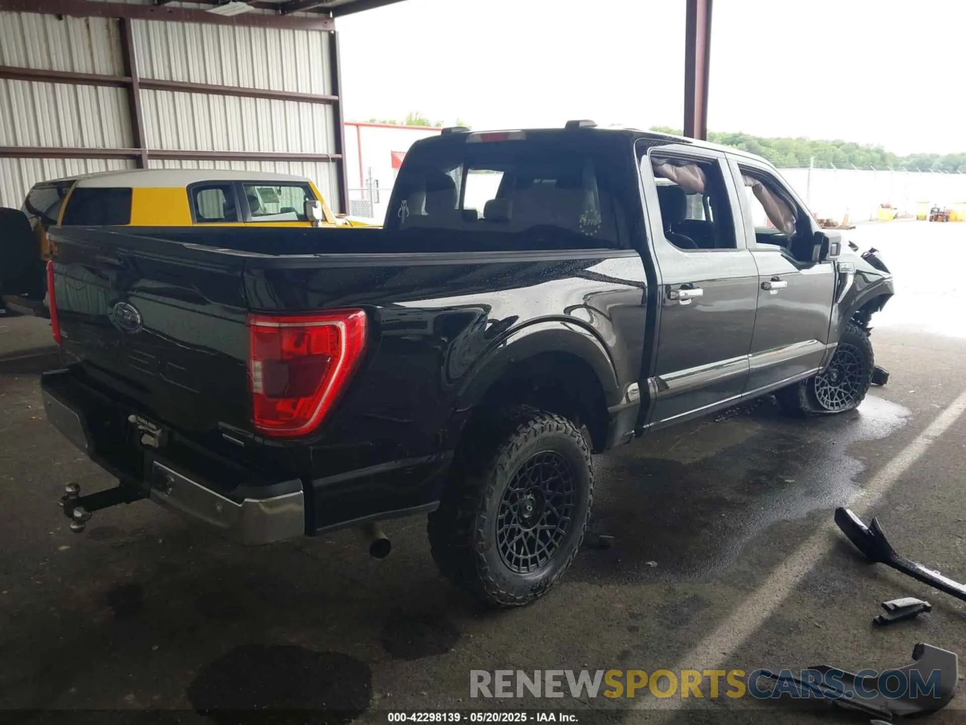 4 Photograph of a damaged car 1FTFW1E88NFA88622 FORD F-150 2022