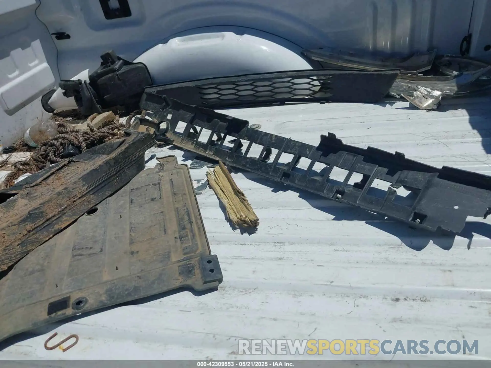 12 Photograph of a damaged car 1FTFW1E88NKD33555 FORD F-150 2022