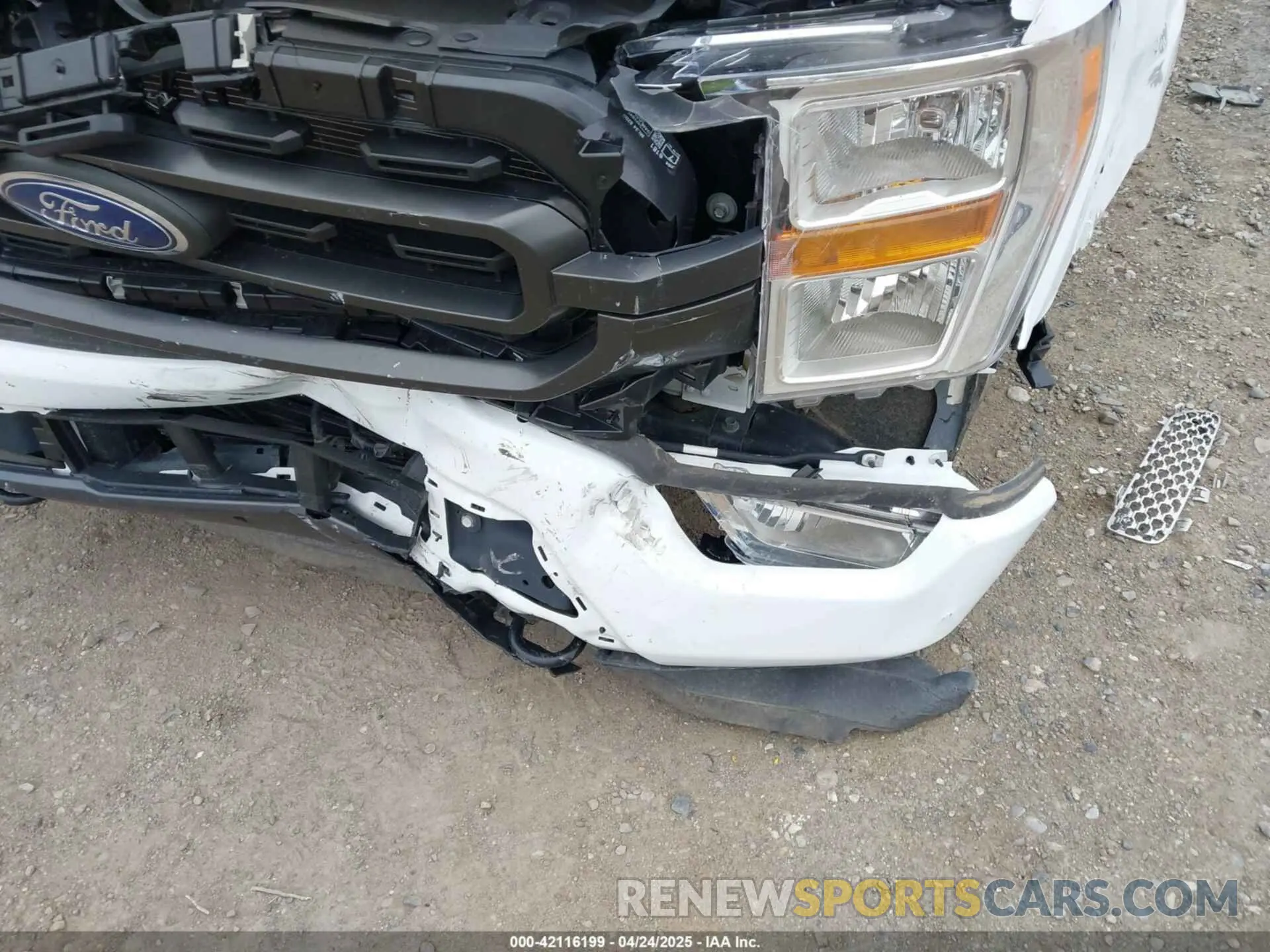 22 Photograph of a damaged car 1FTFW1E88NKE52786 FORD F-150 2022