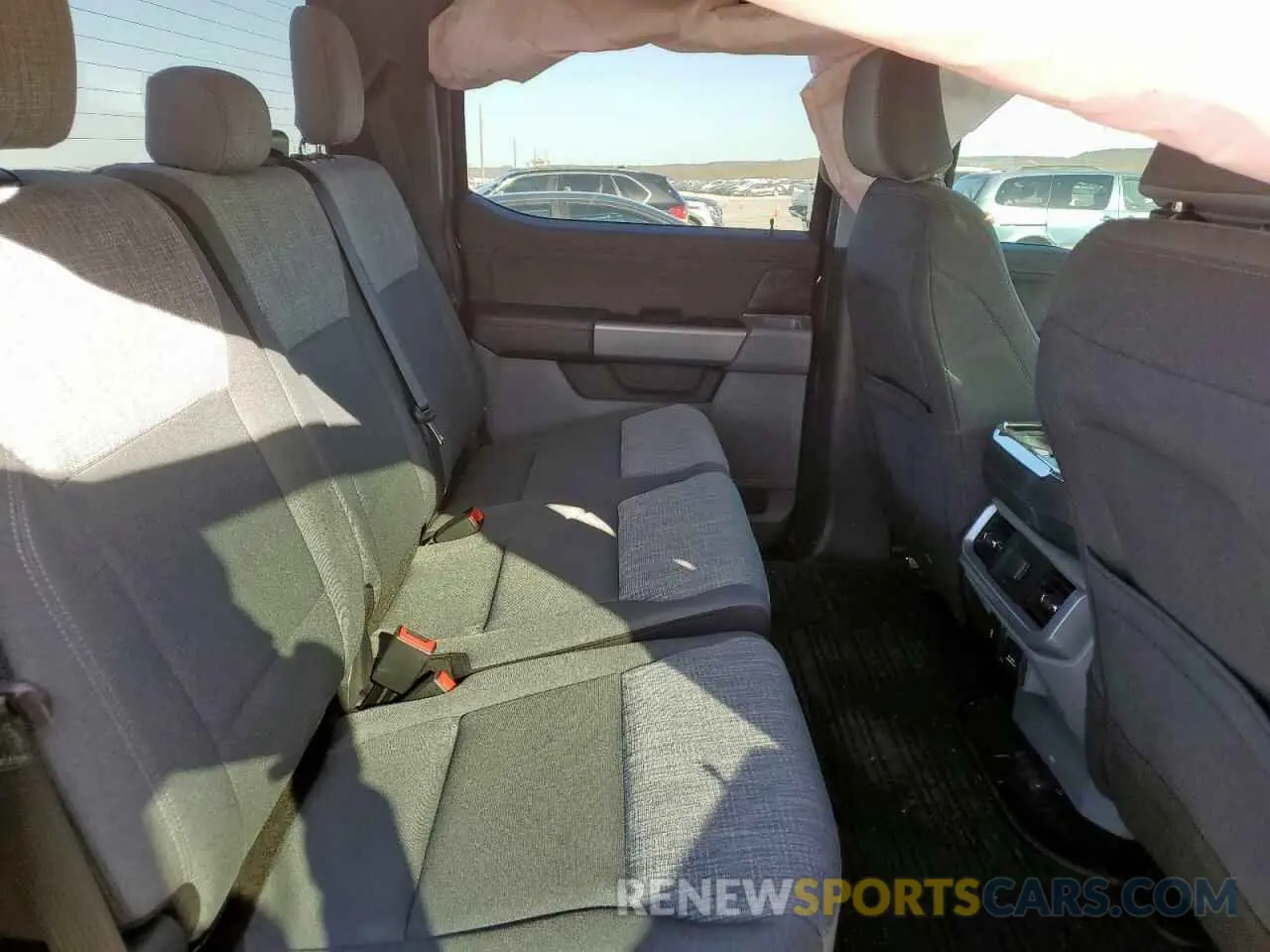 11 Photograph of a damaged car 1FTFW1E89NKF09948 FORD F-150 2022