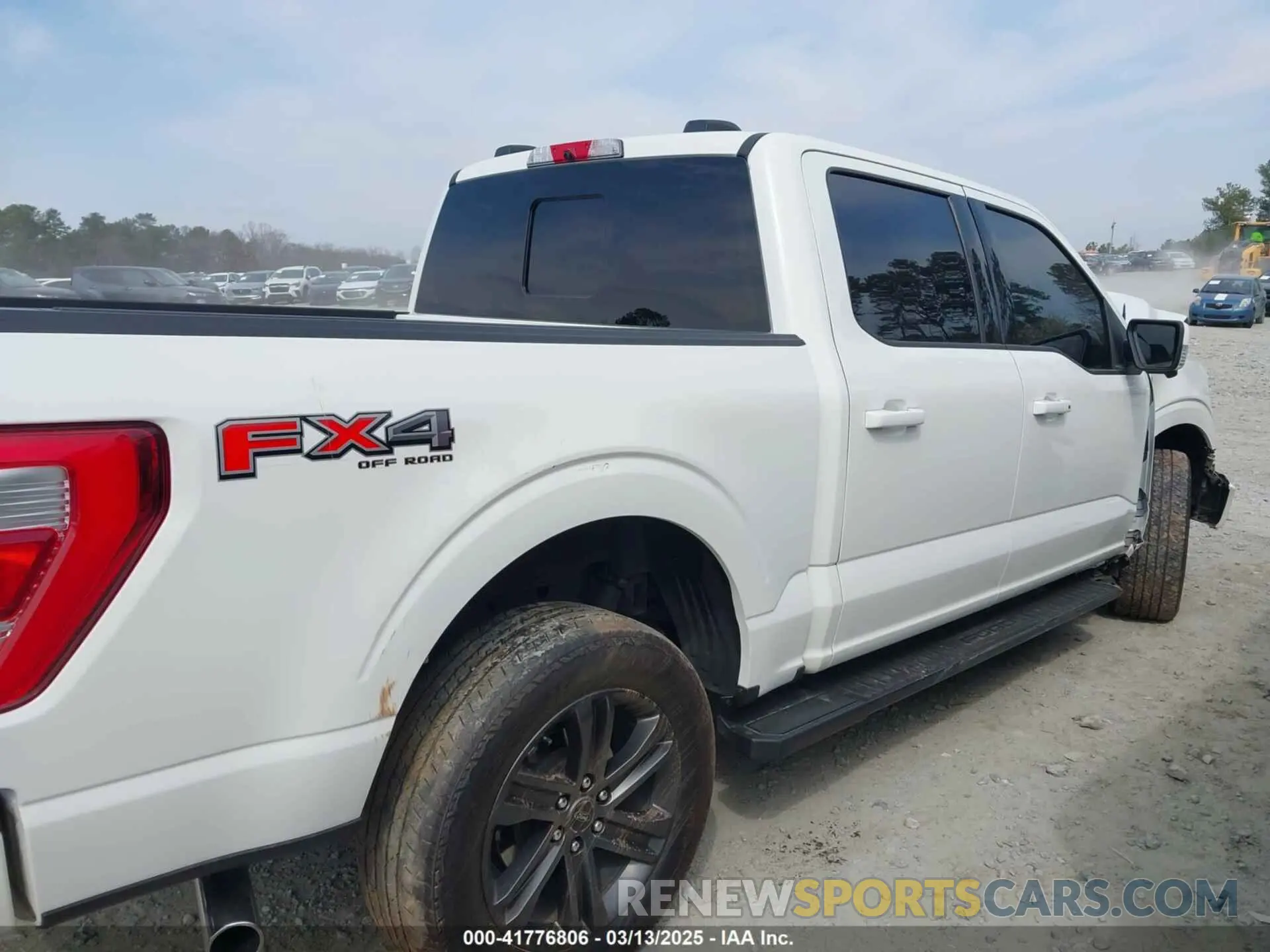 13 Photograph of a damaged car 1FTFW1E8XNFA40166 FORD F-150 2022