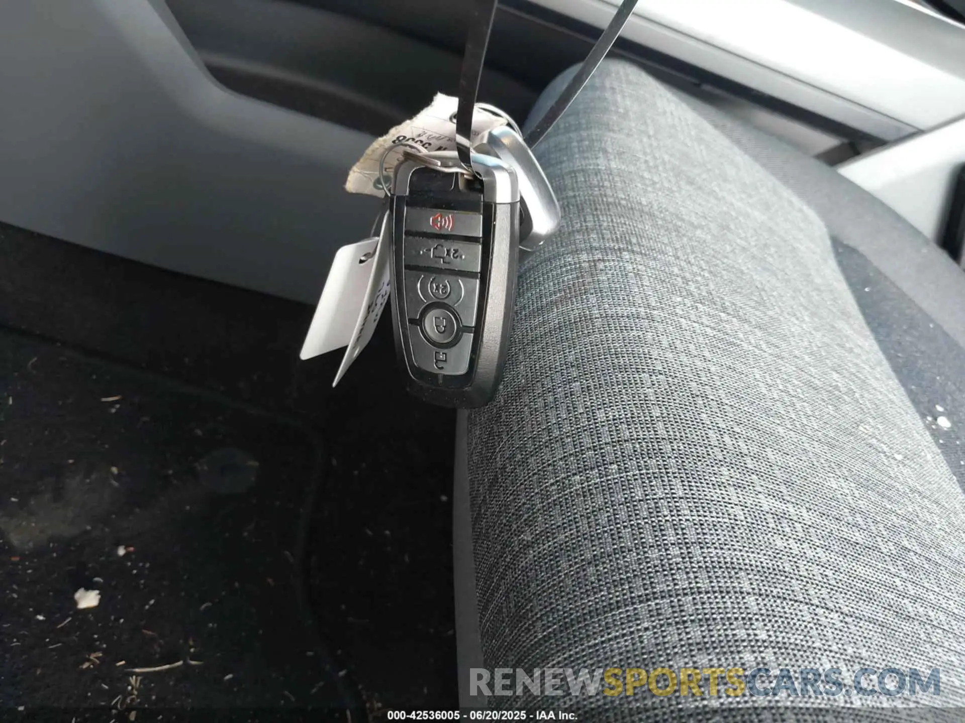 11 Photograph of a damaged car 1FTFW1E8XNFA67531 FORD F-150 2022
