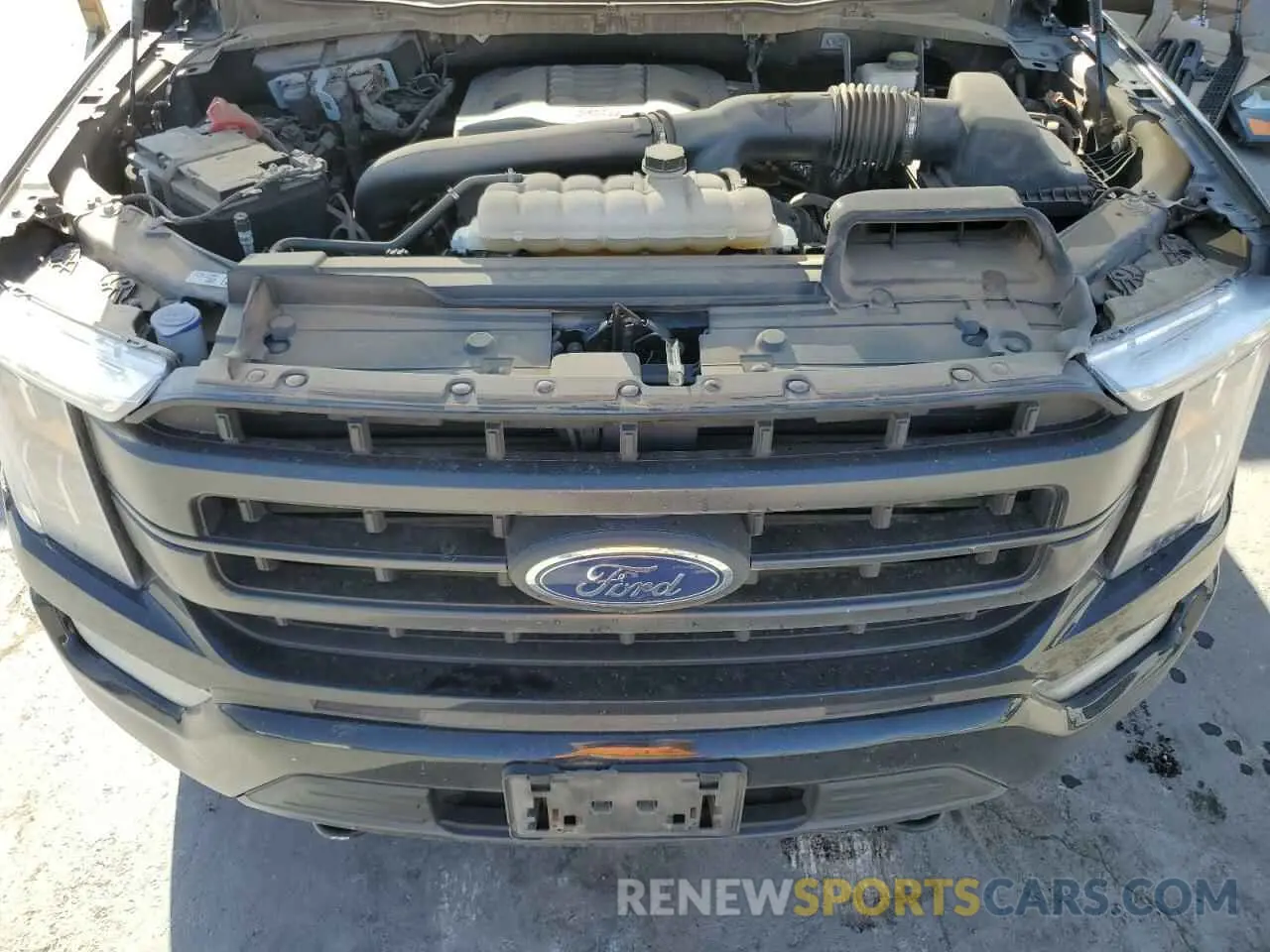 11 Photograph of a damaged car 1FTFW1E8XNKE61330 FORD F-150 2022