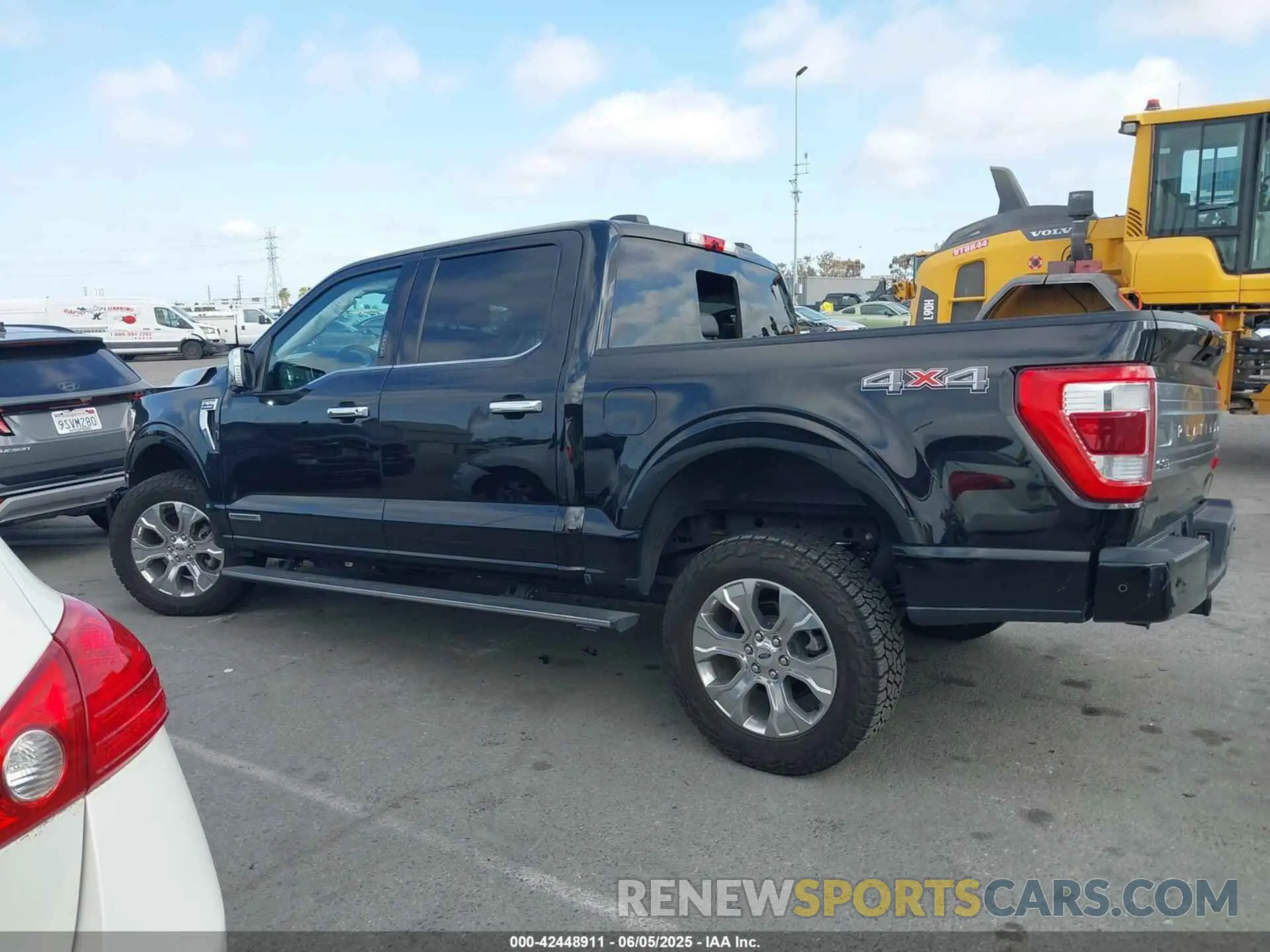 14 Photograph of a damaged car 1FTFW1ED0NFA83315 FORD F-150 2022