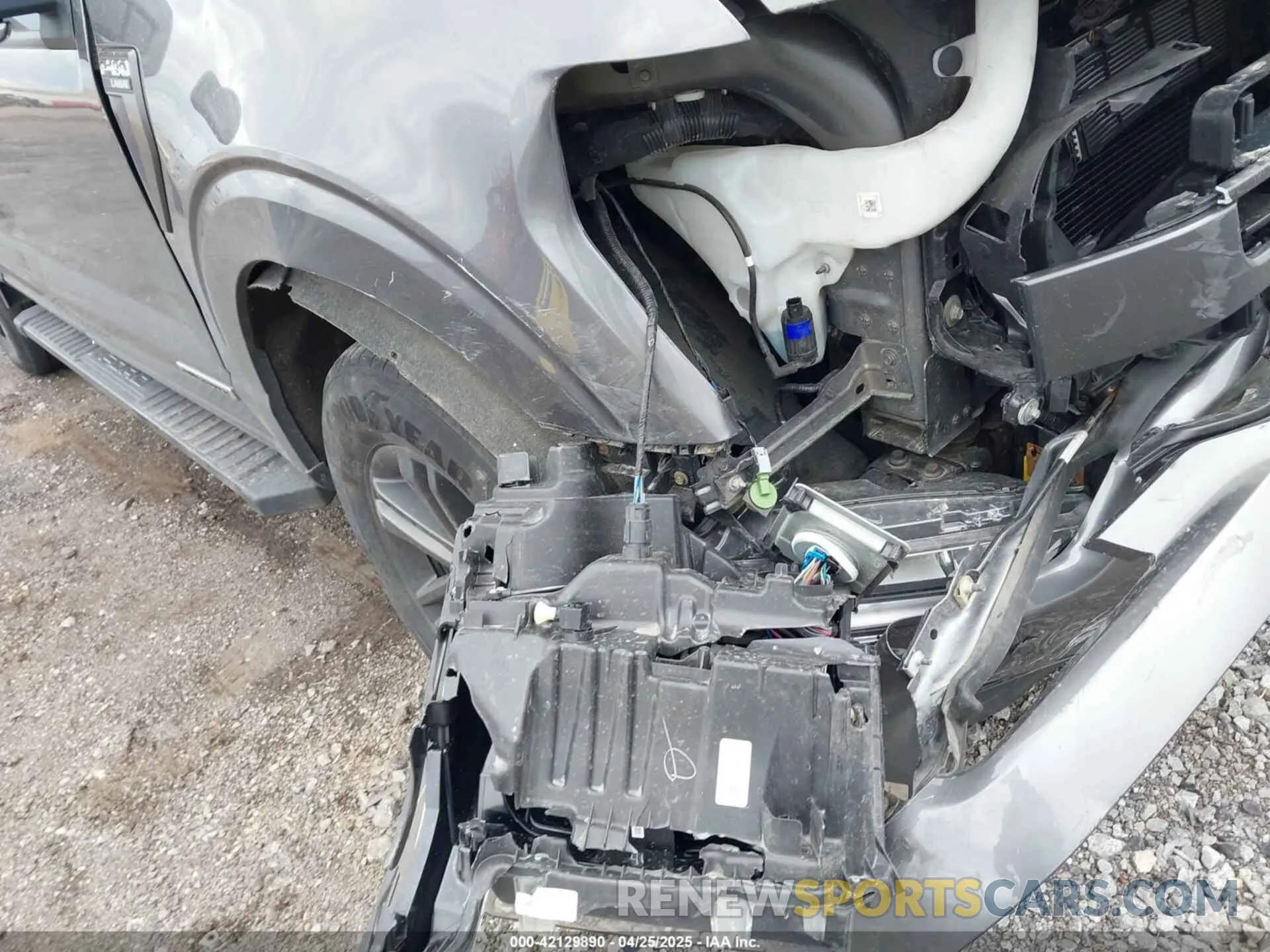 6 Photograph of a damaged car 1FTFW1ED2NFA25285 FORD F-150 2022