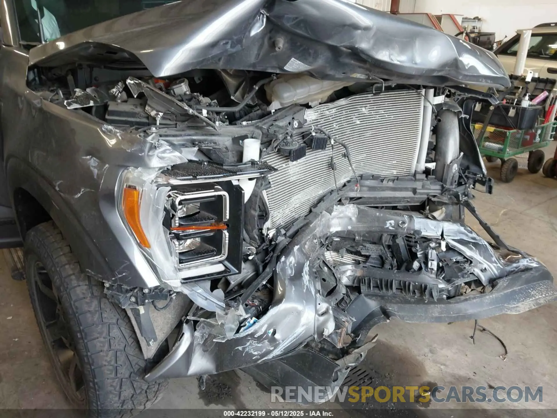 6 Photograph of a damaged car 1FTFW1ED6NFA93525 FORD F-150 2022
