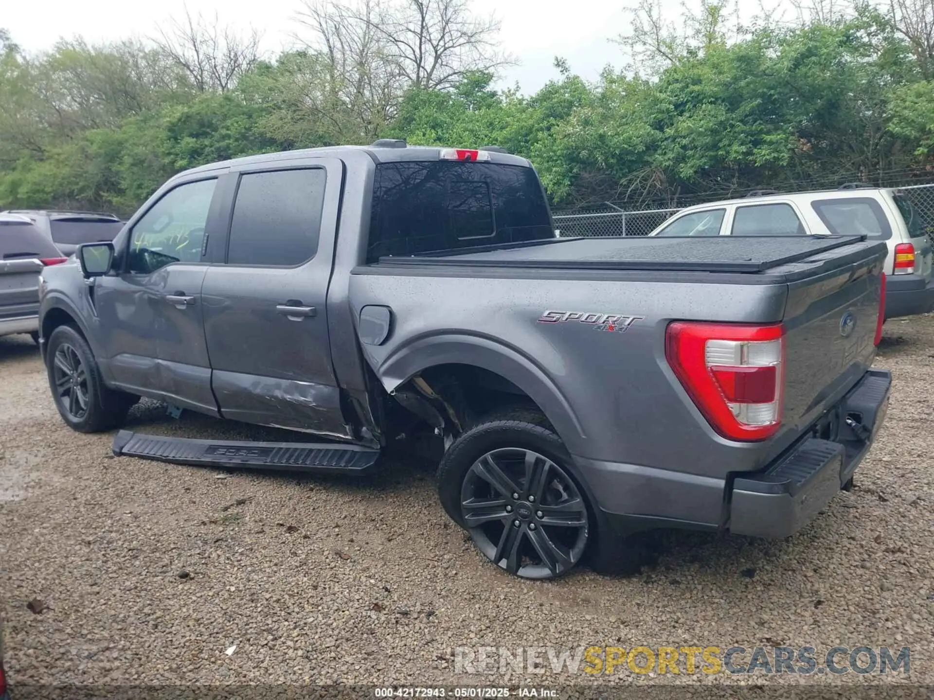 14 Photograph of a damaged car 1FTFW1ED8NFA08023 FORD F-150 2022