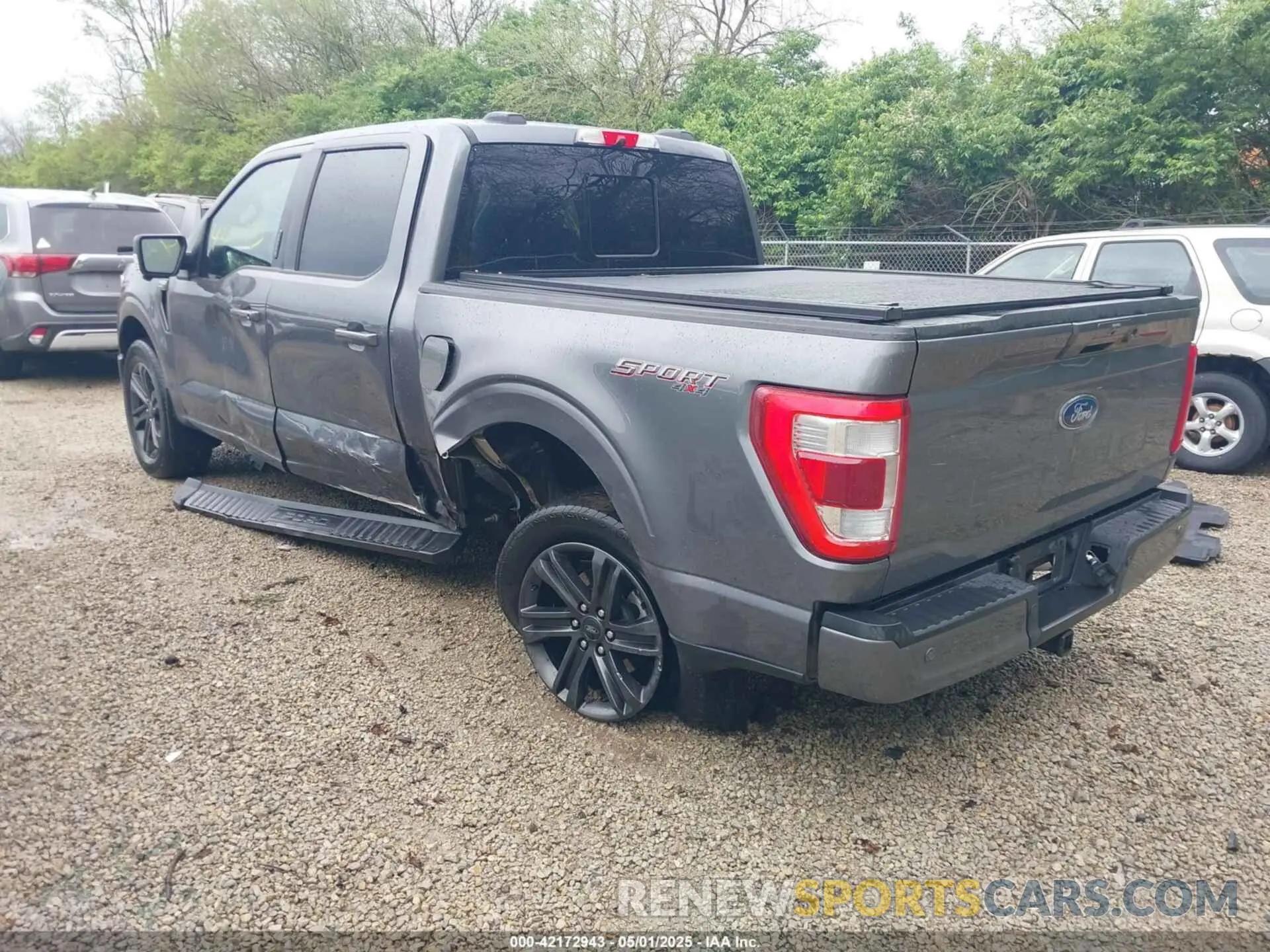 3 Photograph of a damaged car 1FTFW1ED8NFA08023 FORD F-150 2022