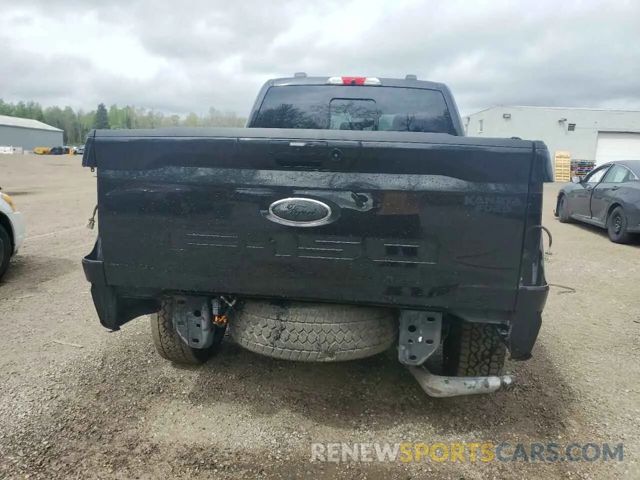 6 Photograph of a damaged car 1FTFW1ED8NFA54368 FORD F-150 2022