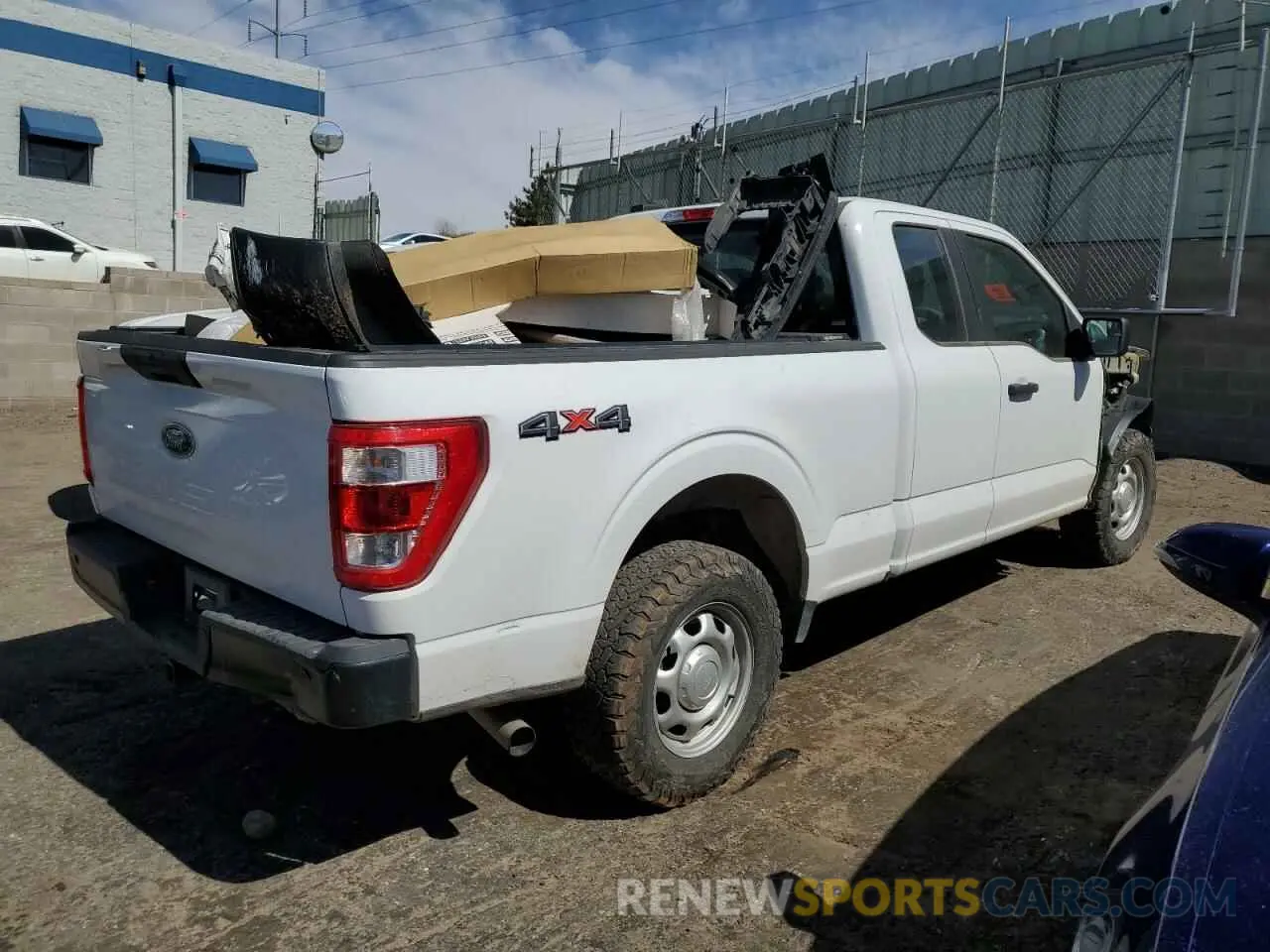 3 Photograph of a damaged car 1FTFX1E50NKE83632 FORD F-150 2022