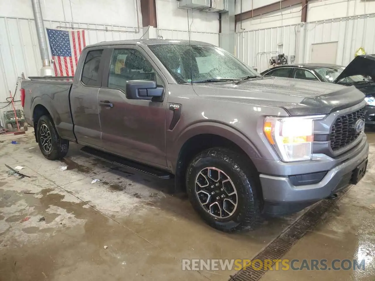 4 Photograph of a damaged car 1FTFX1E51NFA24893 FORD F-150 2022