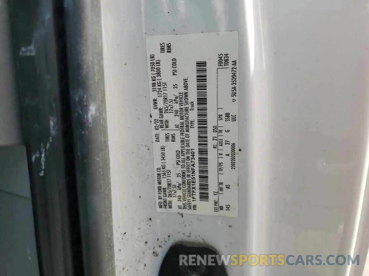 12 Photograph of a damaged car 1FTFX1E51NFA73401 FORD F-150 2022
