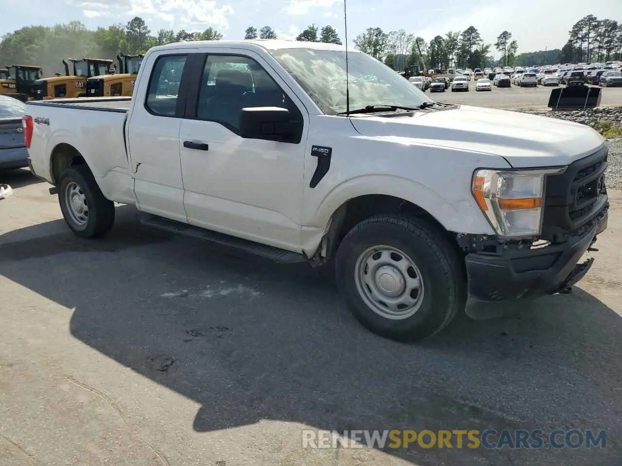 4 Photograph of a damaged car 1FTFX1E51NFA73401 FORD F-150 2022