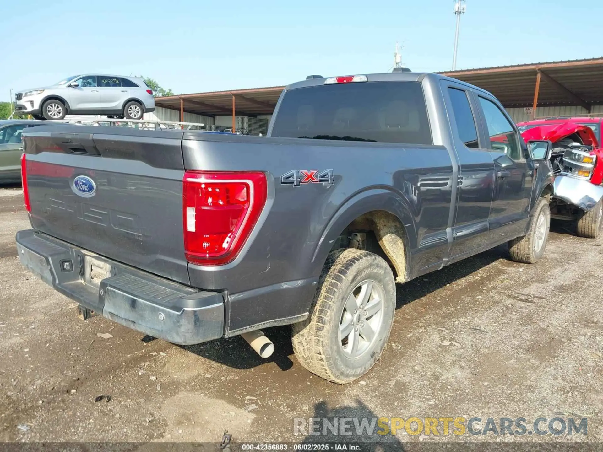 4 Photograph of a damaged car 1FTFX1E51NKE34438 FORD F-150 2022