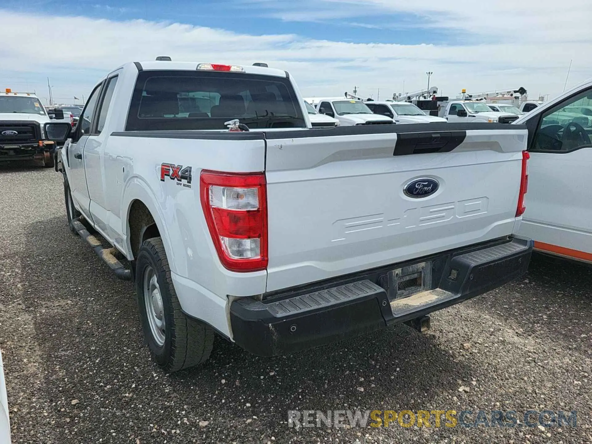 16 Photograph of a damaged car 1FTFX1E51NKE54673 FORD F-150 2022
