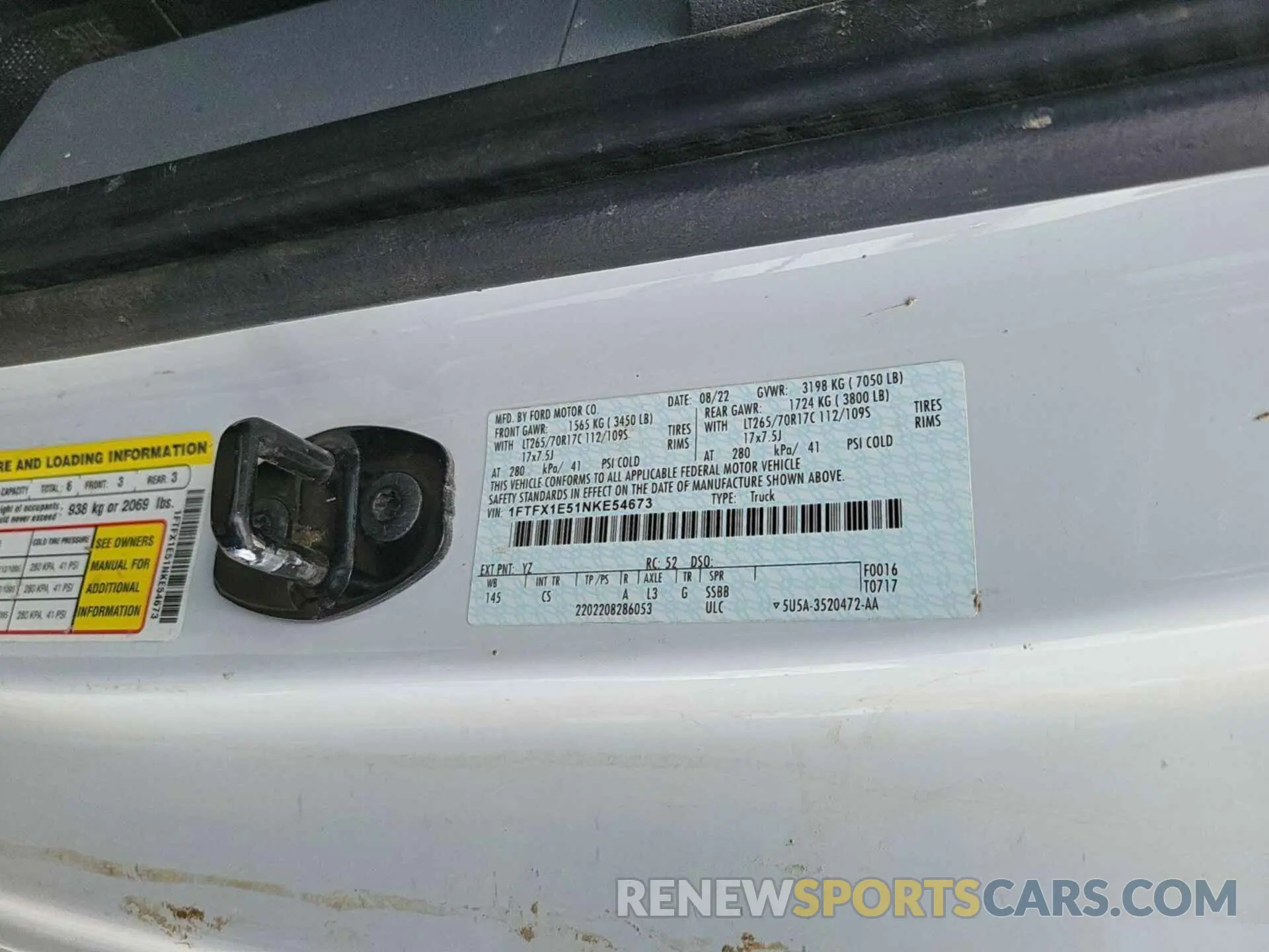 7 Photograph of a damaged car 1FTFX1E51NKE54673 FORD F-150 2022