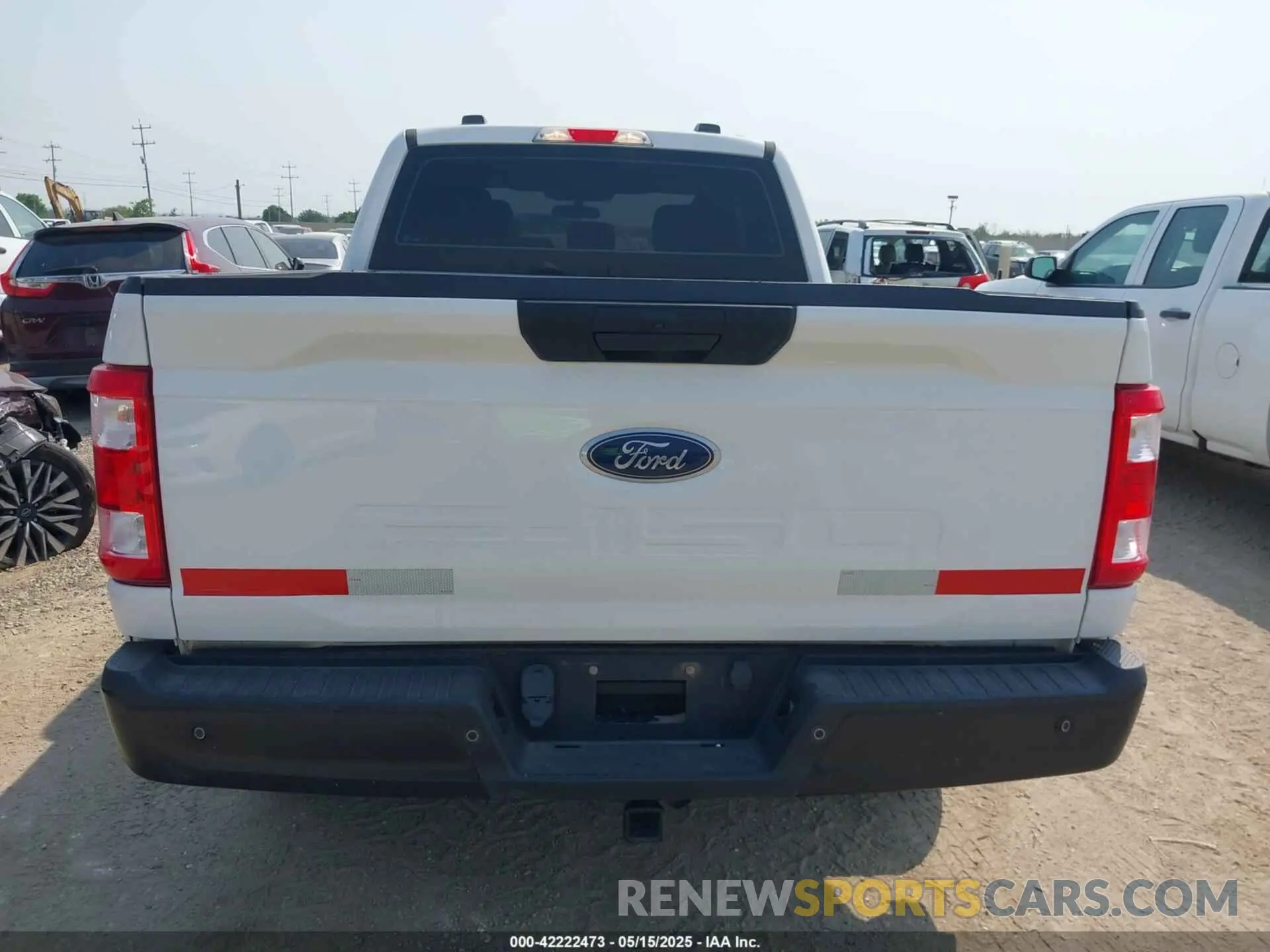 16 Photograph of a damaged car 1FTFX1E55NKD43902 FORD F-150 2022