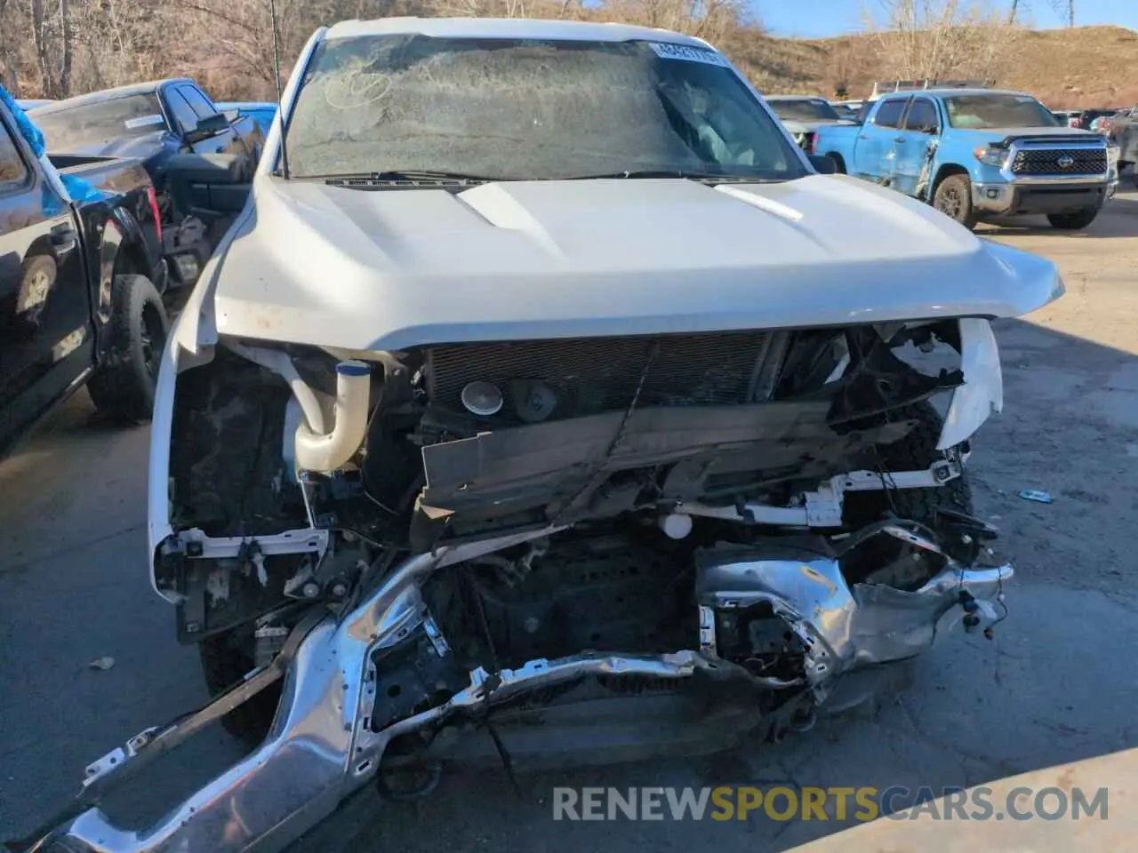 5 Photograph of a damaged car 1FTFX1E56NKD72230 FORD F-150 2022