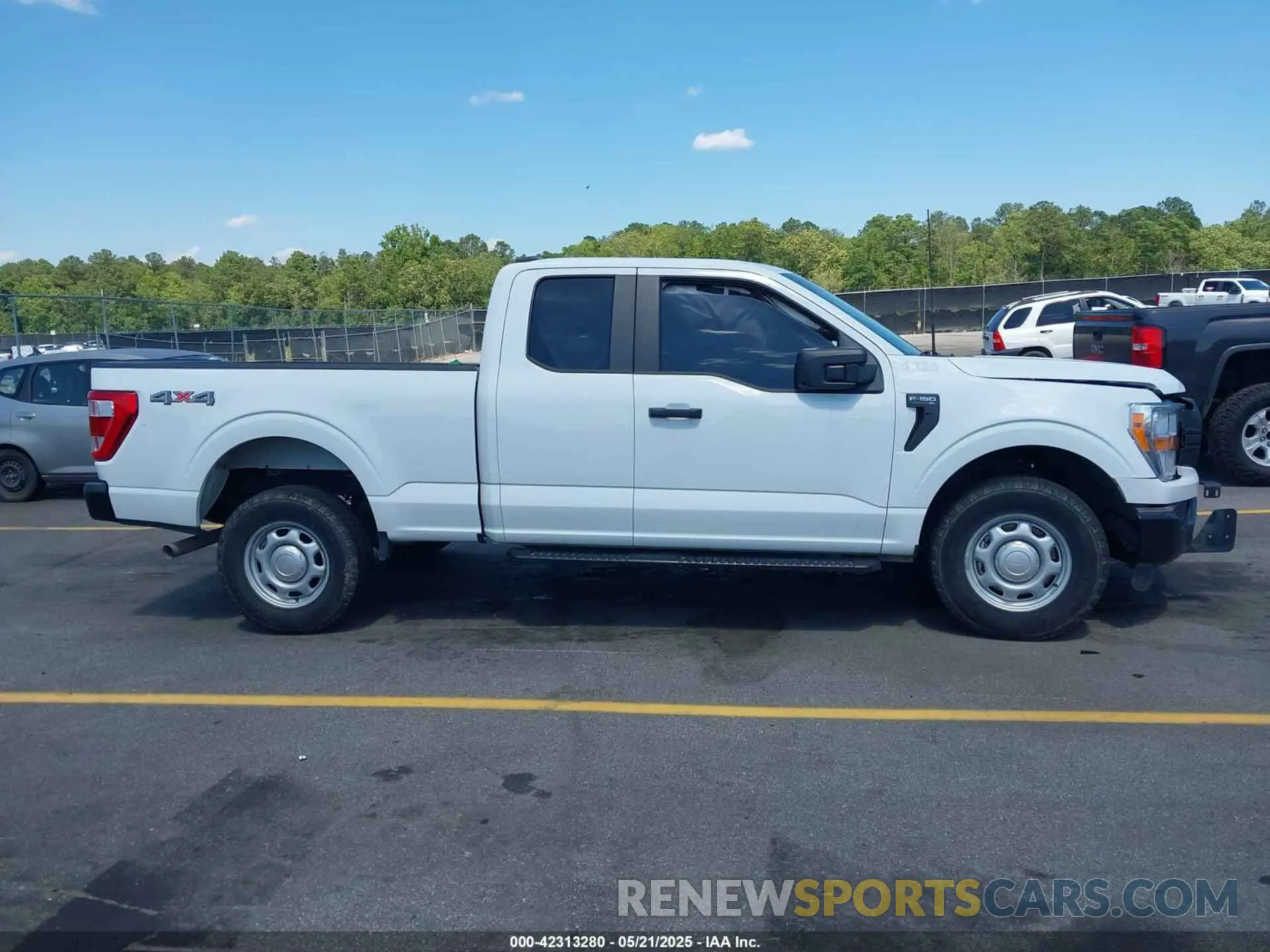 13 Photograph of a damaged car 1FTFX1E58NFB73477 FORD F-150 2022