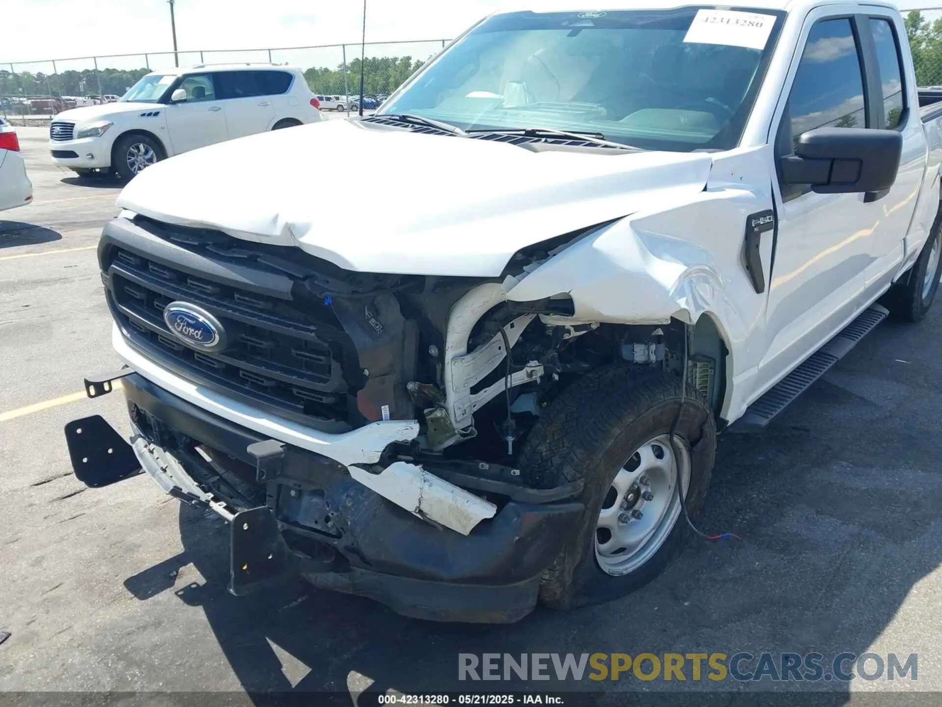 6 Photograph of a damaged car 1FTFX1E58NFB73477 FORD F-150 2022