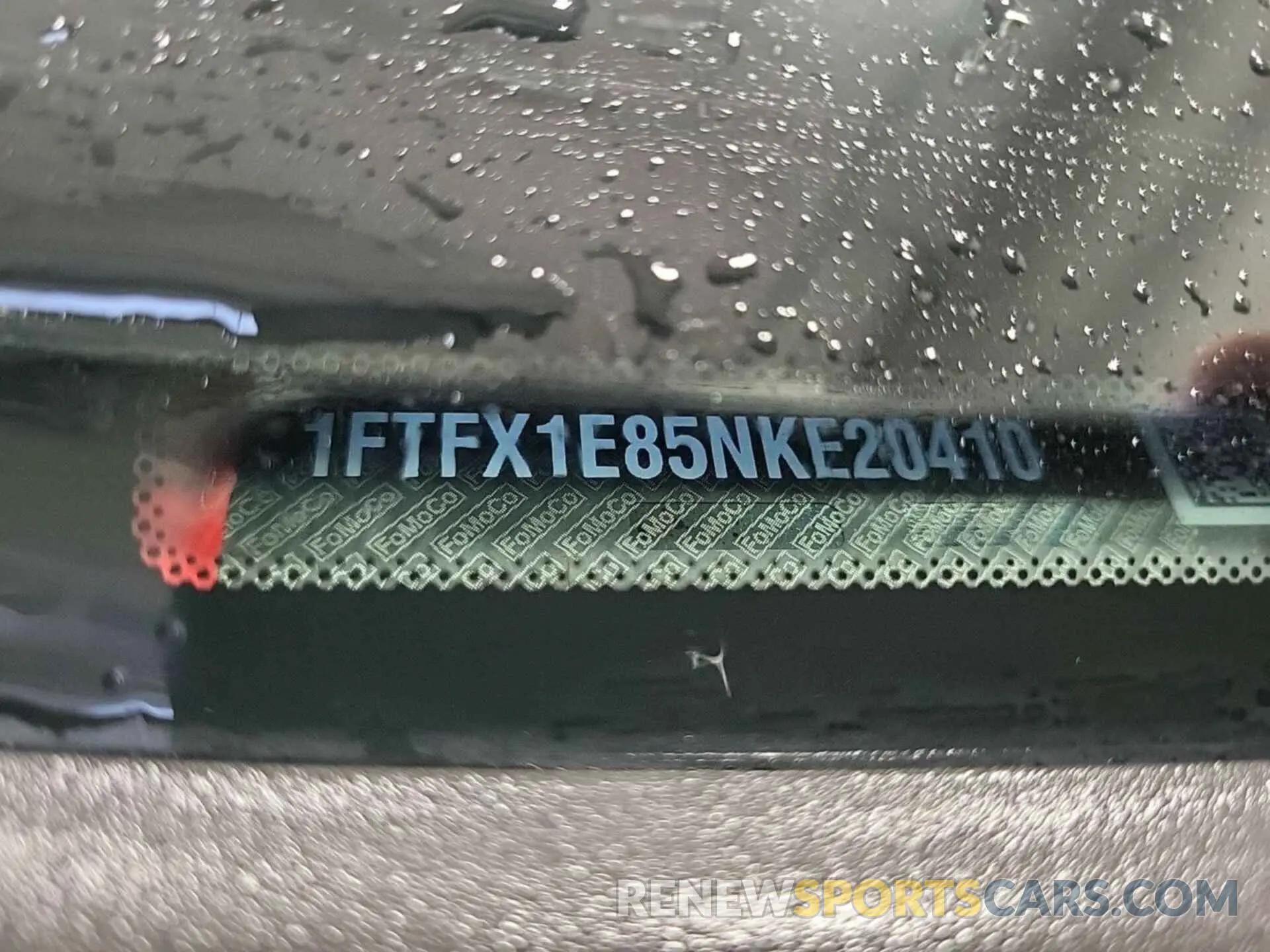 18 Photograph of a damaged car 1FTFX1E85NKE20410 FORD F-150 2022