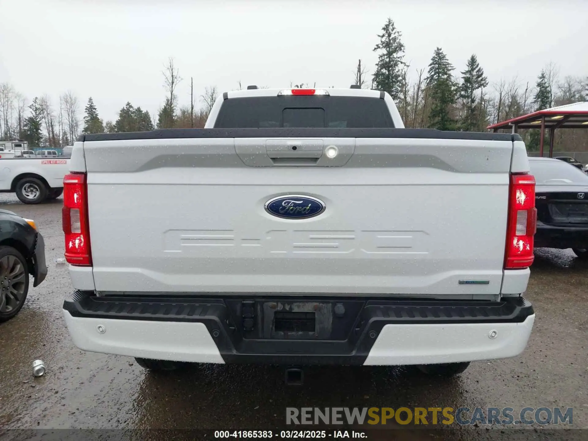 15 Photograph of a damaged car 1FTFX1E86NFA72769 FORD F-150 2022