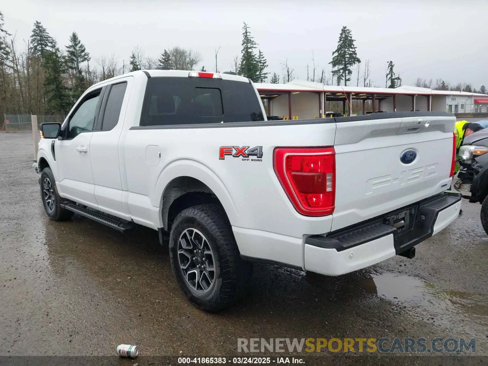 3 Photograph of a damaged car 1FTFX1E86NFA72769 FORD F-150 2022