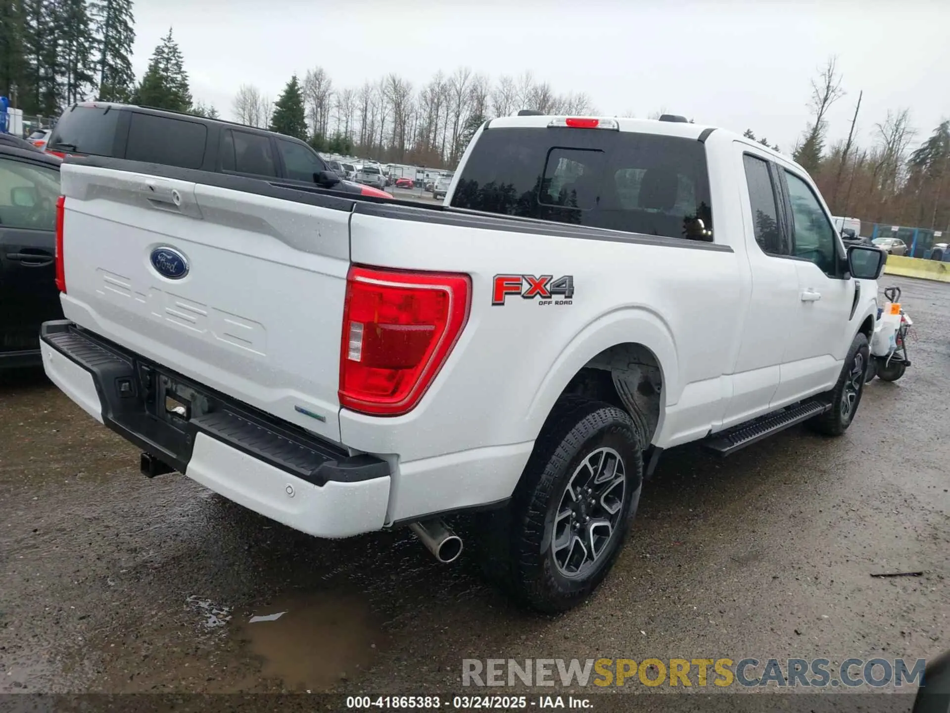 4 Photograph of a damaged car 1FTFX1E86NFA72769 FORD F-150 2022