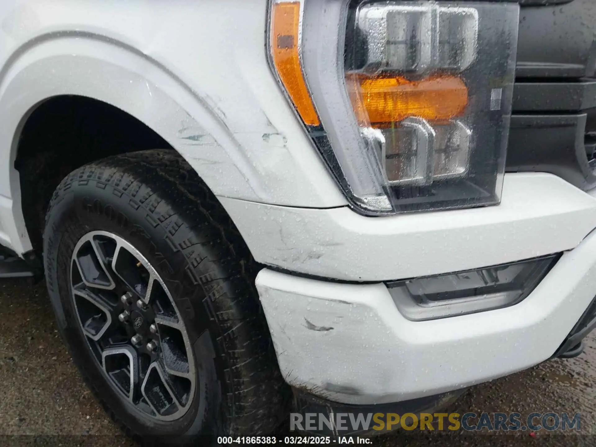 6 Photograph of a damaged car 1FTFX1E86NFA72769 FORD F-150 2022