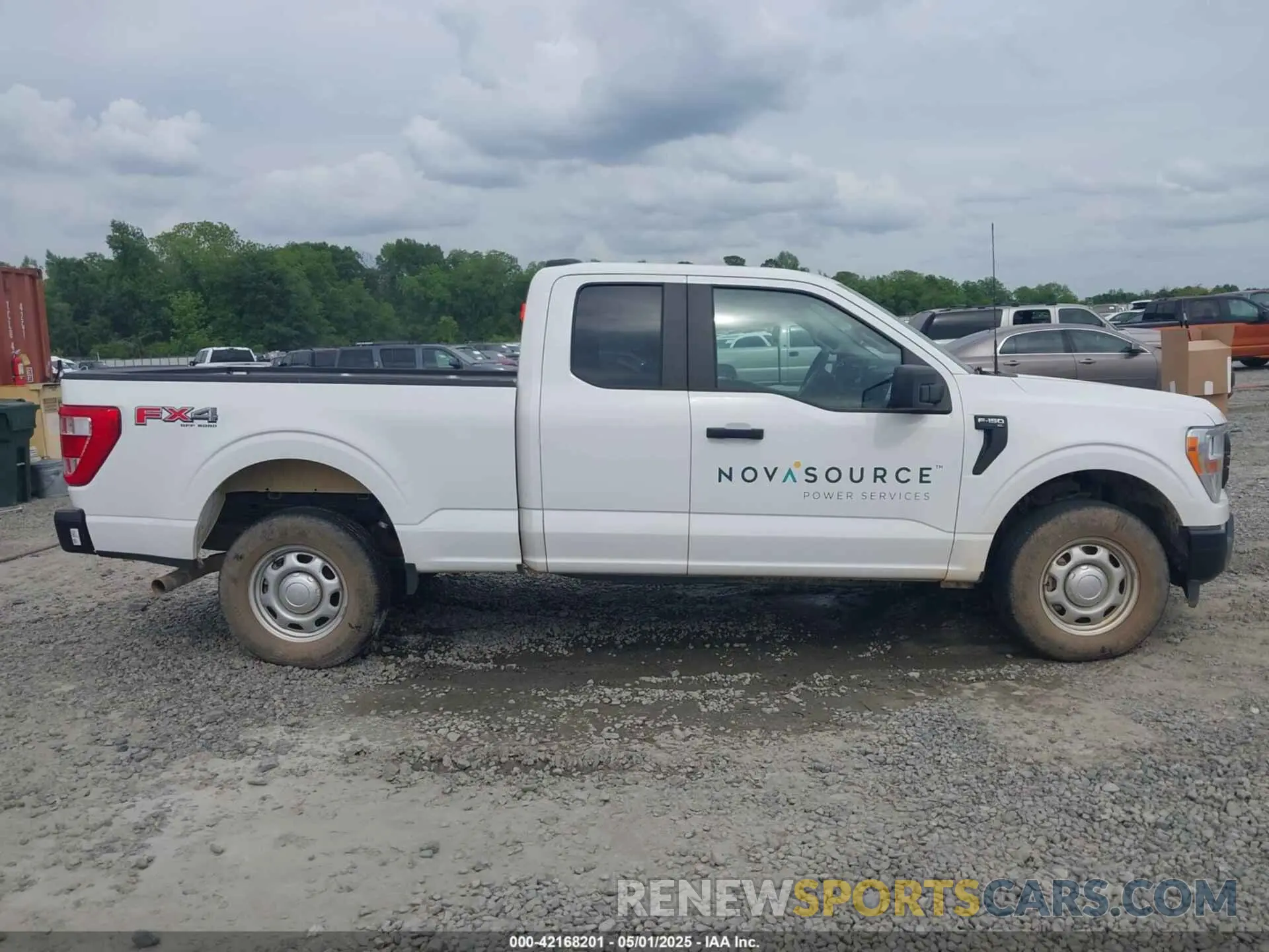 13 Photograph of a damaged car 1FTFX1E8XNKE11055 FORD F-150 2022