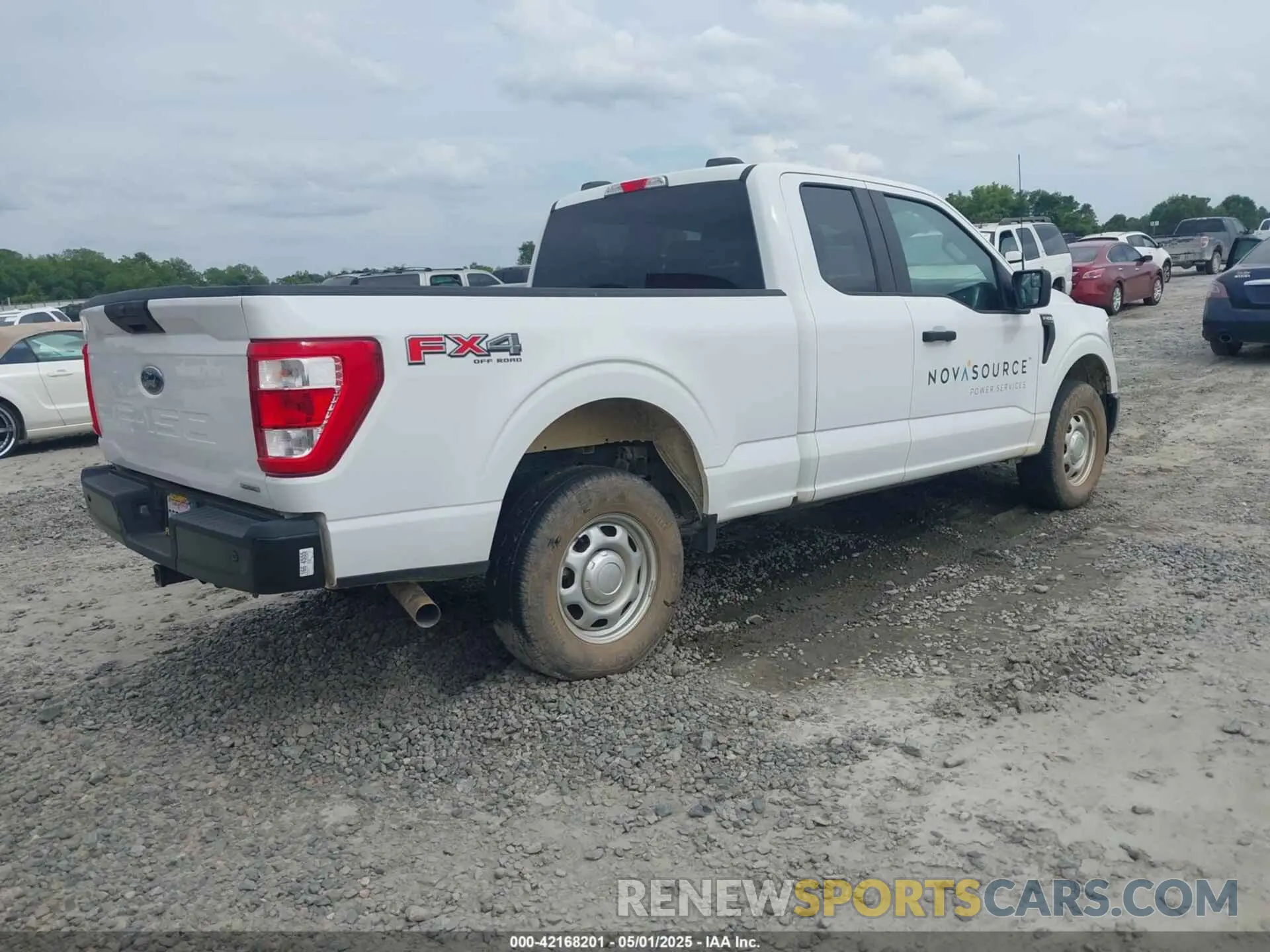 4 Photograph of a damaged car 1FTFX1E8XNKE11055 FORD F-150 2022