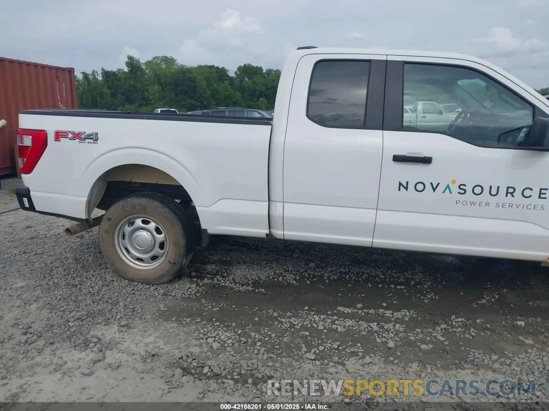 6 Photograph of a damaged car 1FTFX1E8XNKE11055 FORD F-150 2022
