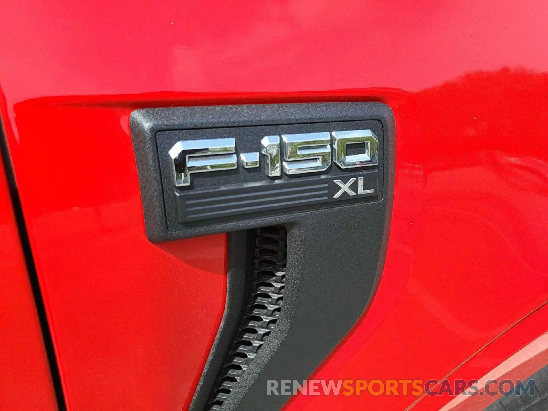 21 Photograph of a damaged car 1FTFX1E8XNKE56965 FORD F-150 2022