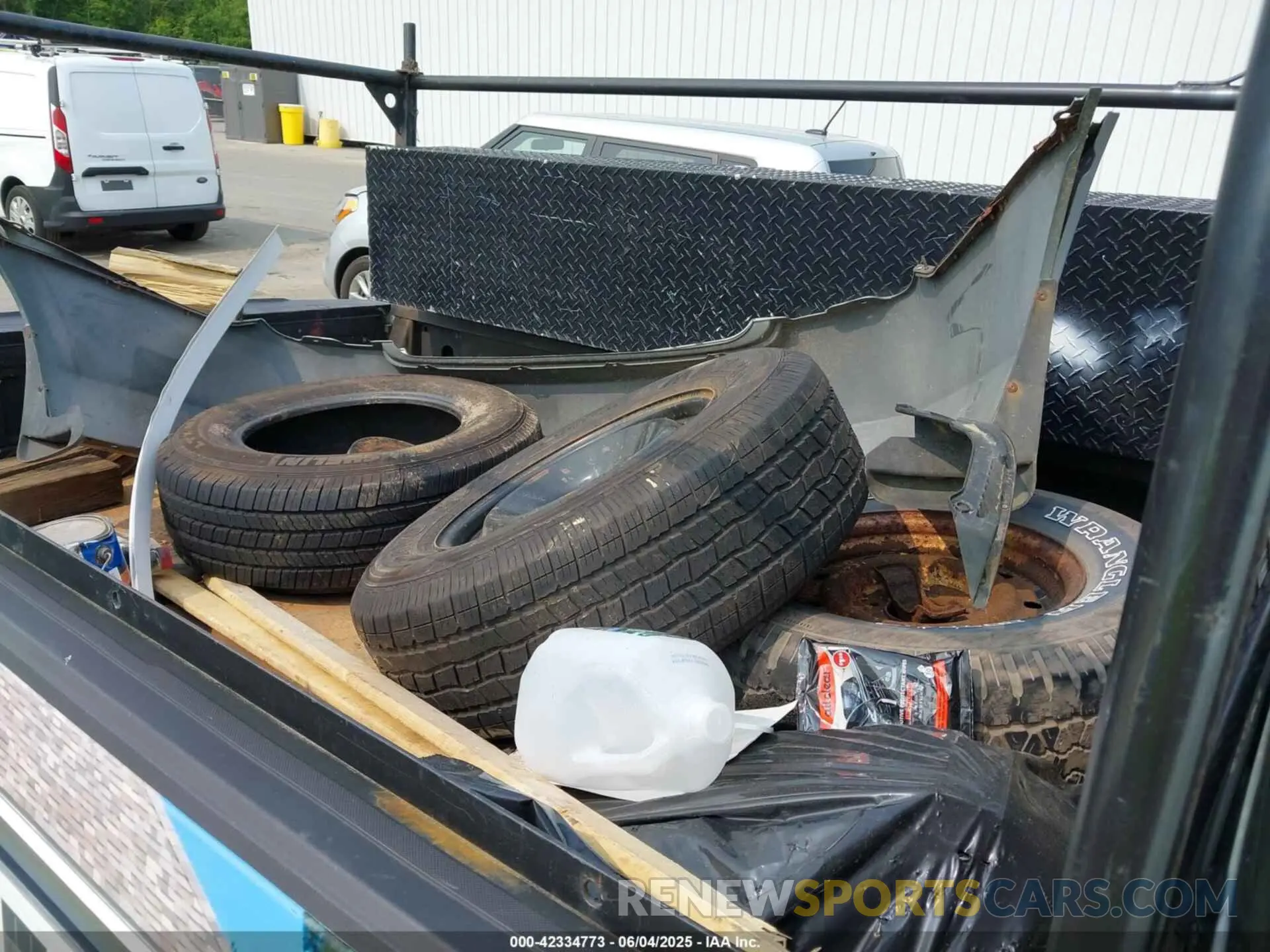 8 Photograph of a damaged car 1FTMF1CB4NKE00254 FORD F-150 2022